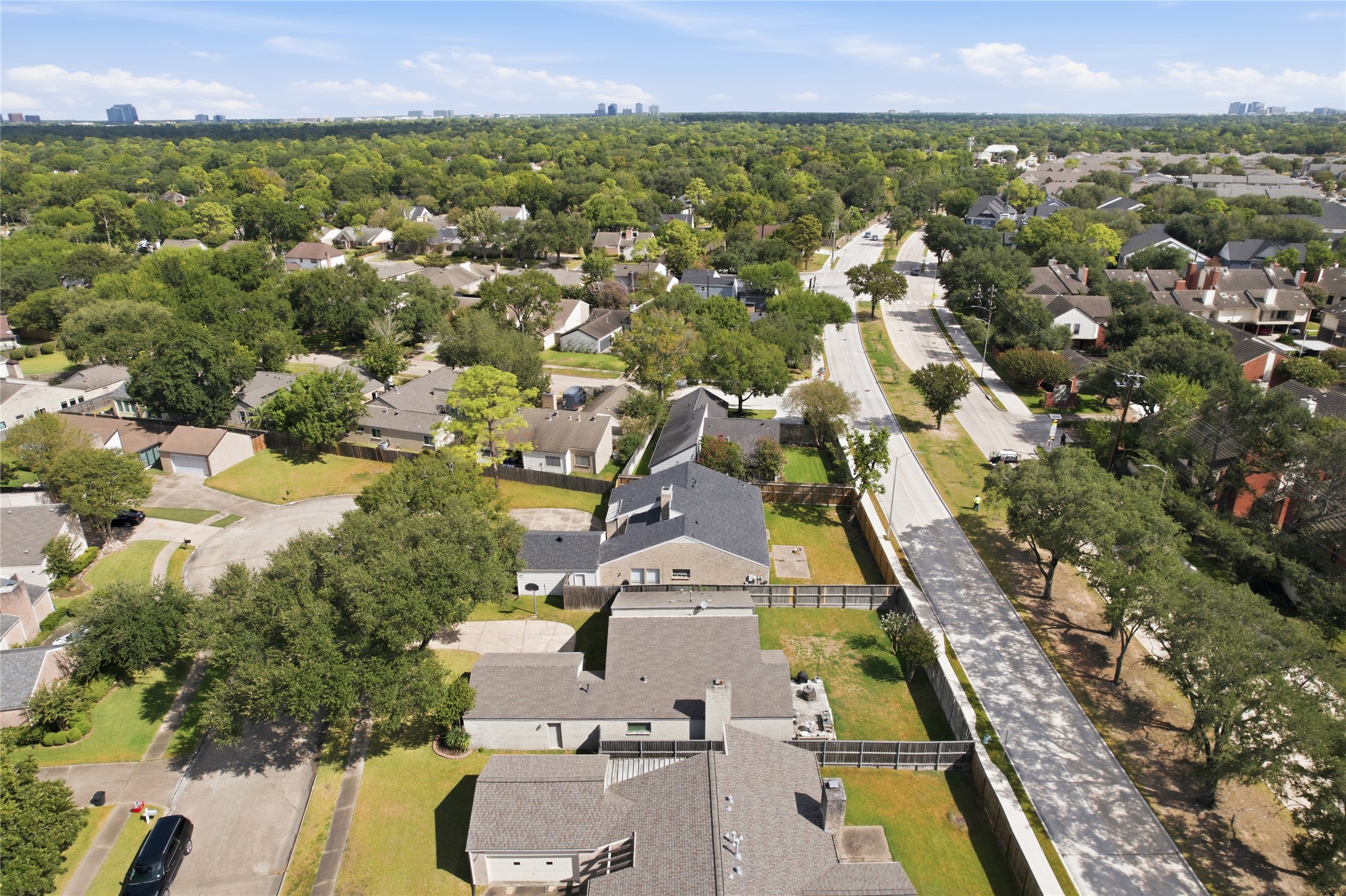 Aerial view shows the spacious lot!