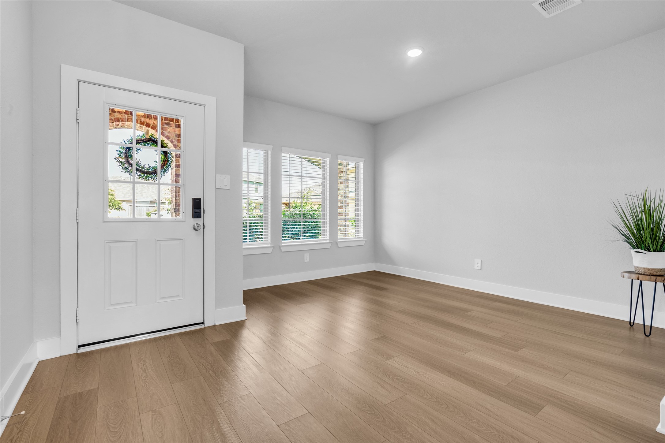 Flex room with so many options upon entering