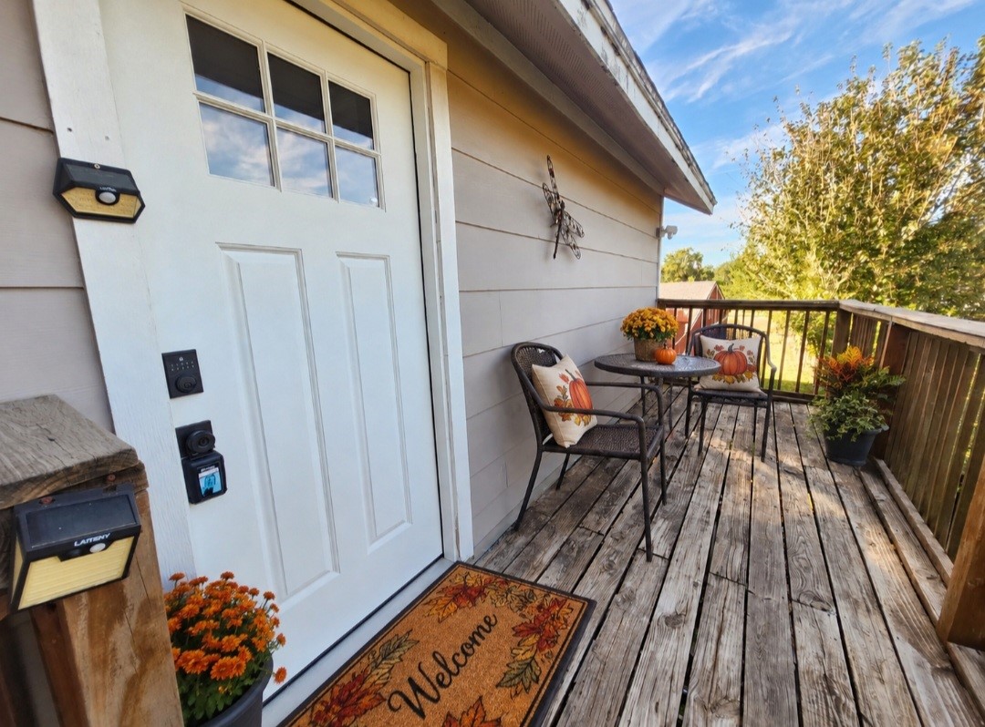 Front Entry Porch 1 Front Entry Porch 1