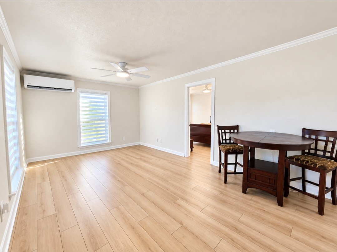 Open spacious living area, new vinyl plank, & int paint Open spacious living area, new vinyl plank, & int paint