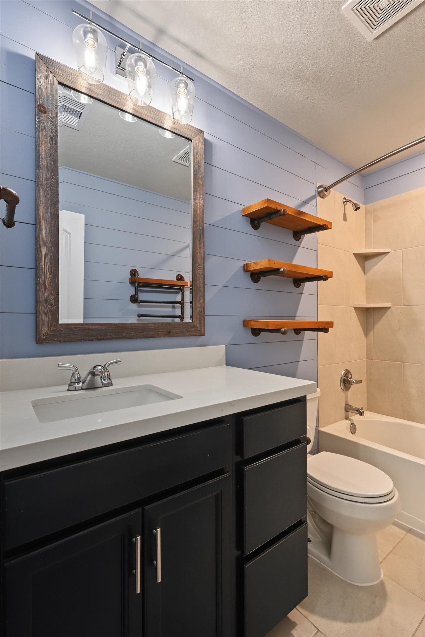 114 Abner Lane, Montgomery, TX 77356