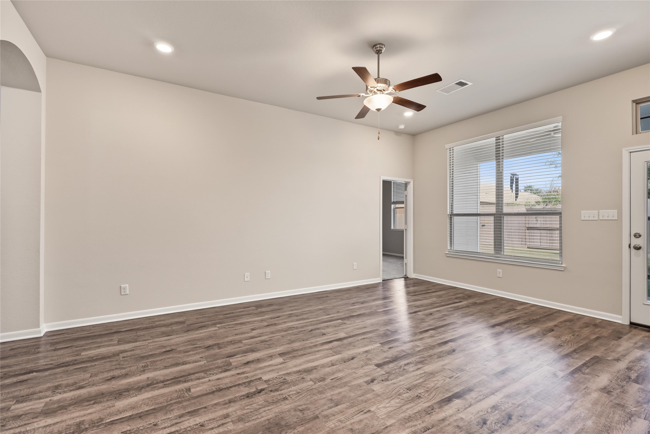 114 Abner Lane, Montgomery, TX 77356