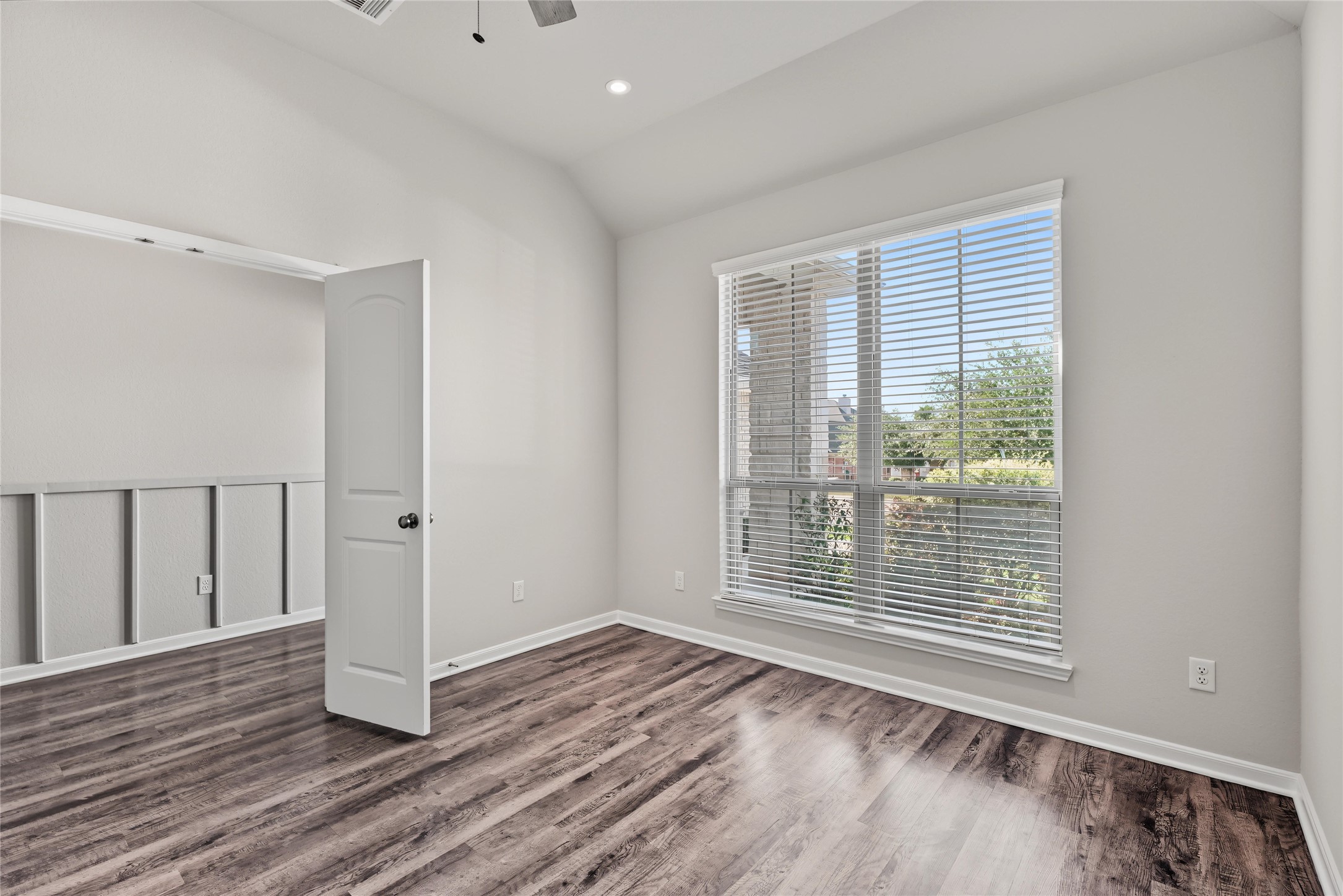 114 Abner Lane, Montgomery, TX 77356