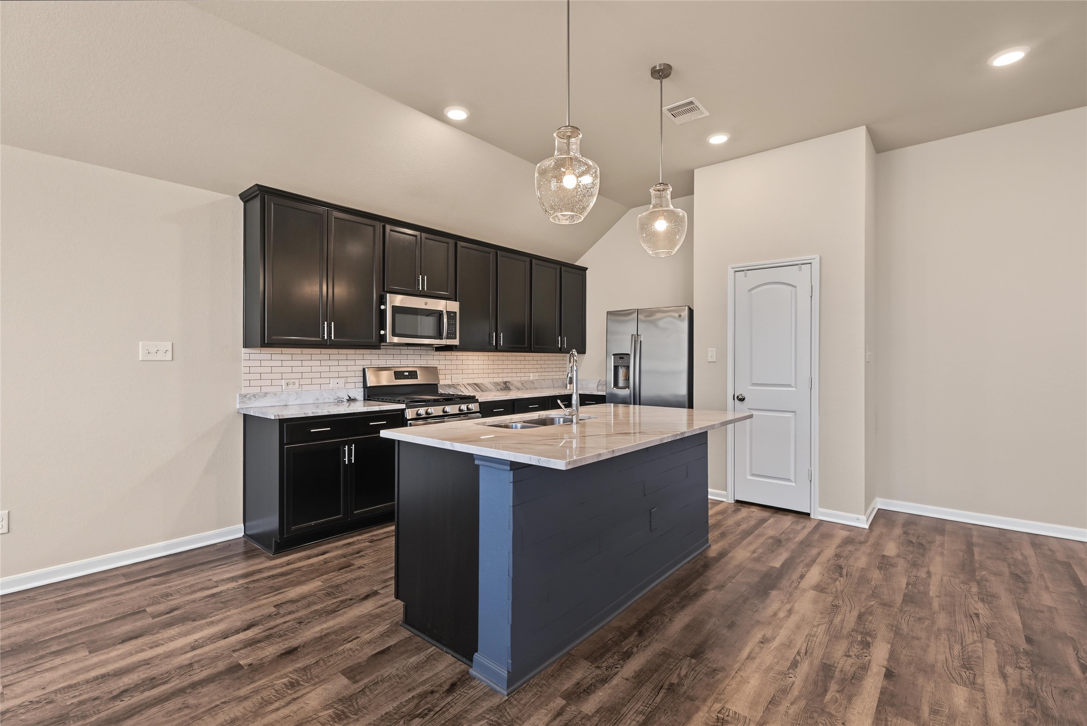 114 Abner Lane, Montgomery, TX 77356