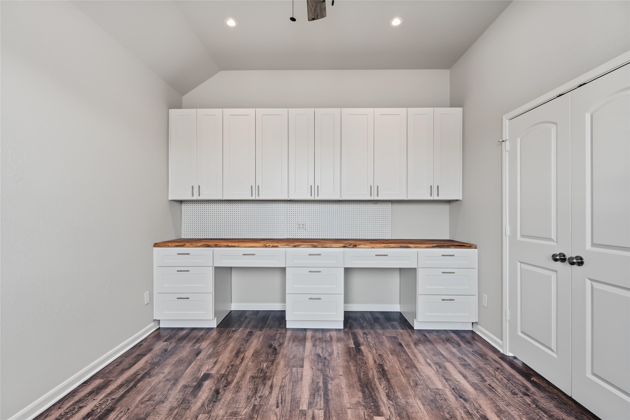 114 Abner Lane, Montgomery, TX 77356