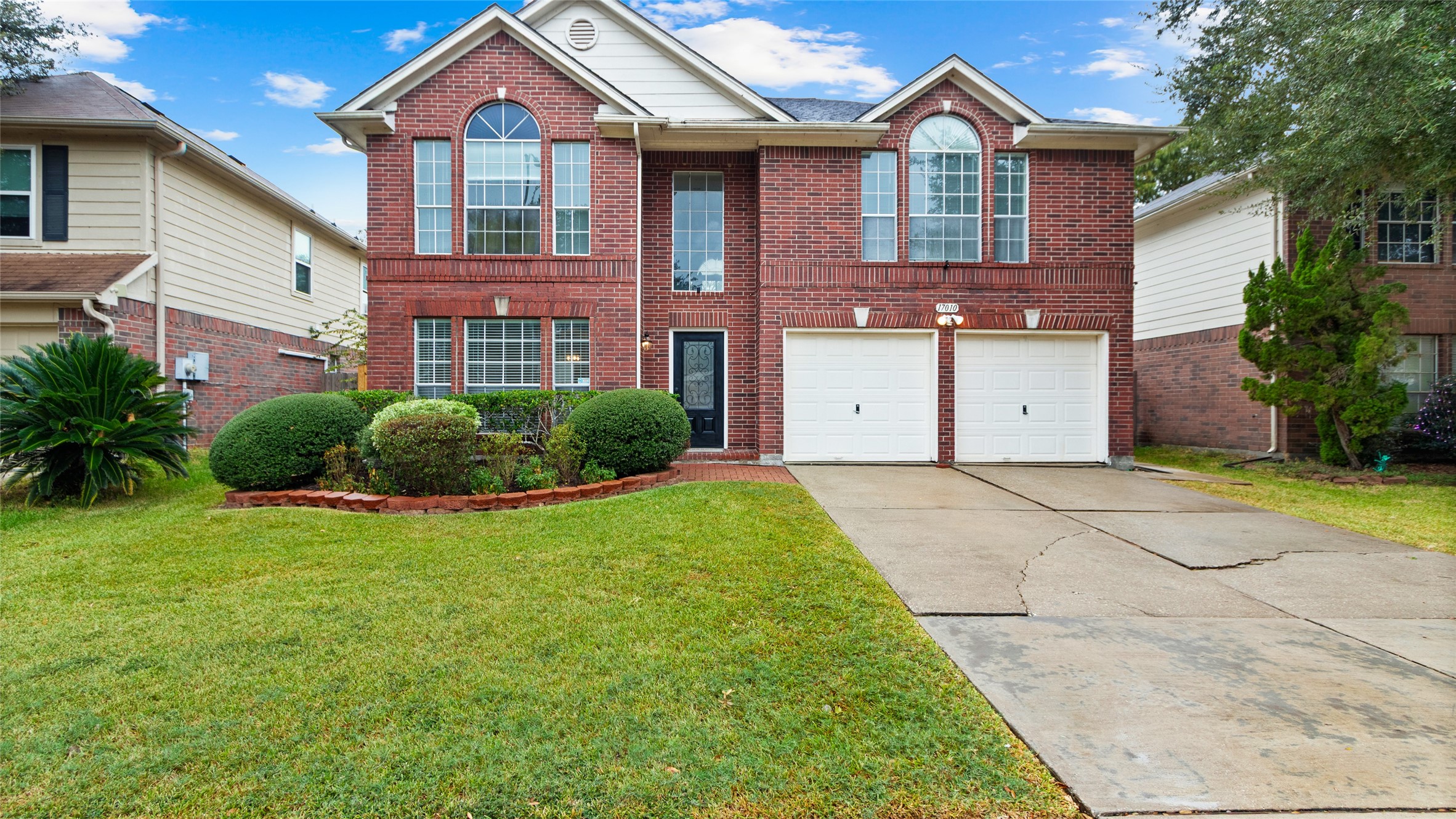 17010 Lighthouse View Drive, Friendswood, TX 77546
