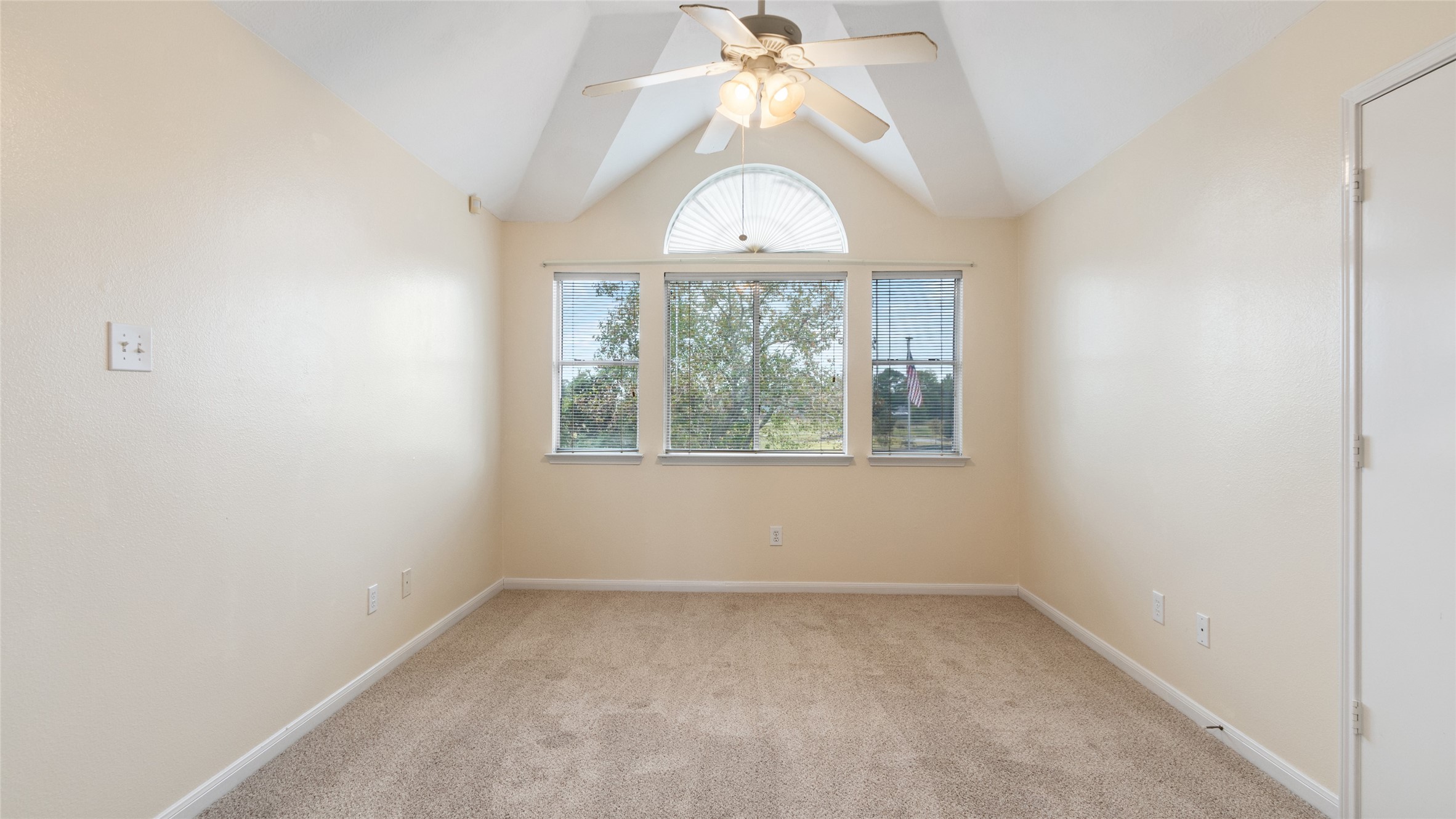 17010 Lighthouse View Drive, Friendswood, TX 77546