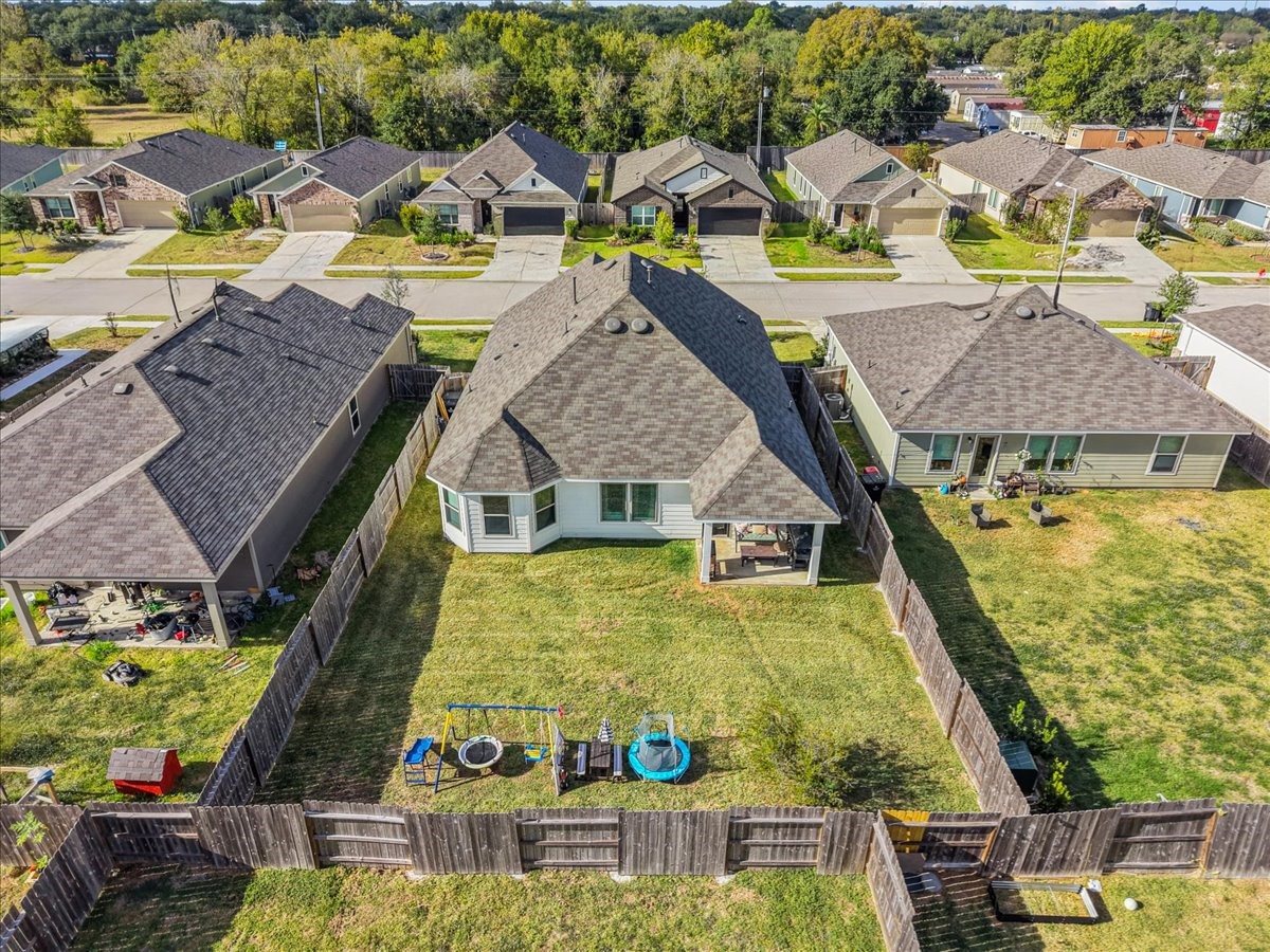1217 Filly Creek Drive, Alvin, TX 77511