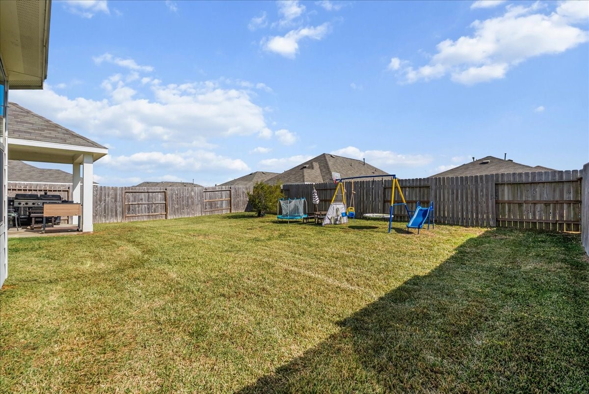 1217 Filly Creek Drive, Alvin, TX 77511