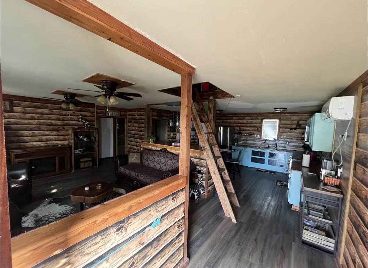 327 3rd Street, San Leon, TX 77539
