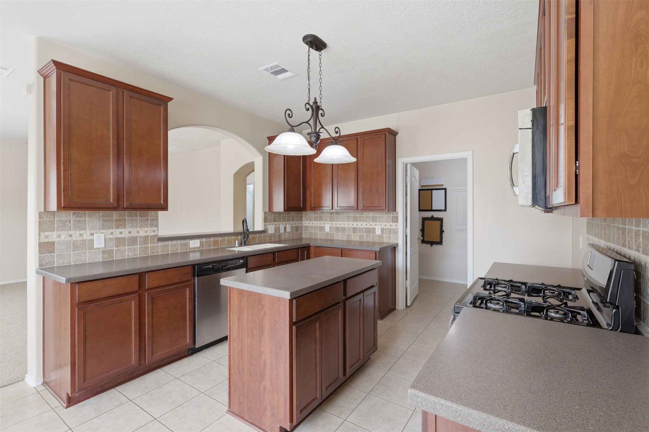 Custom ISLAND and STAINLESS STEEL appliances