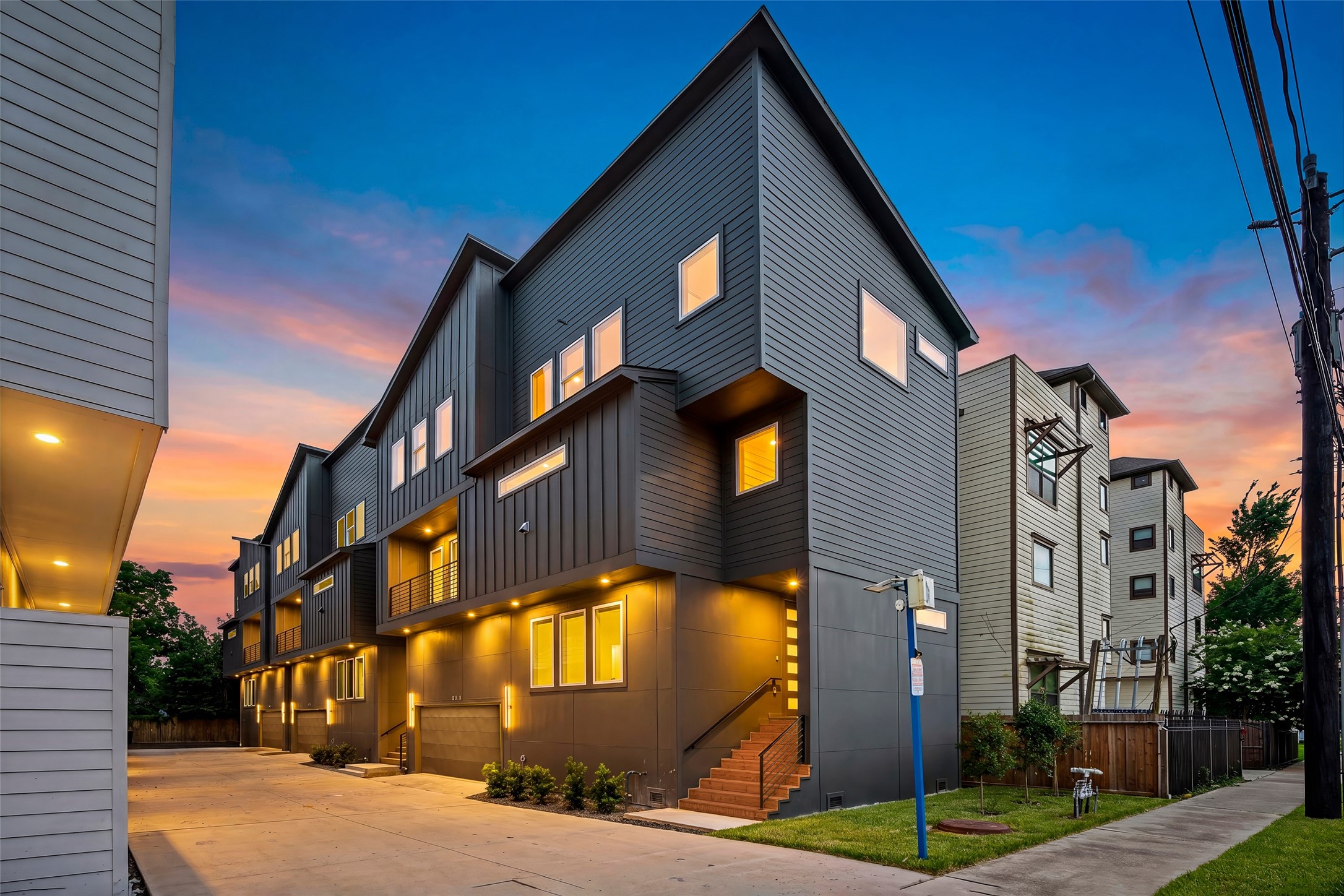 Sleek and modern exterior Sleek and modern exterior