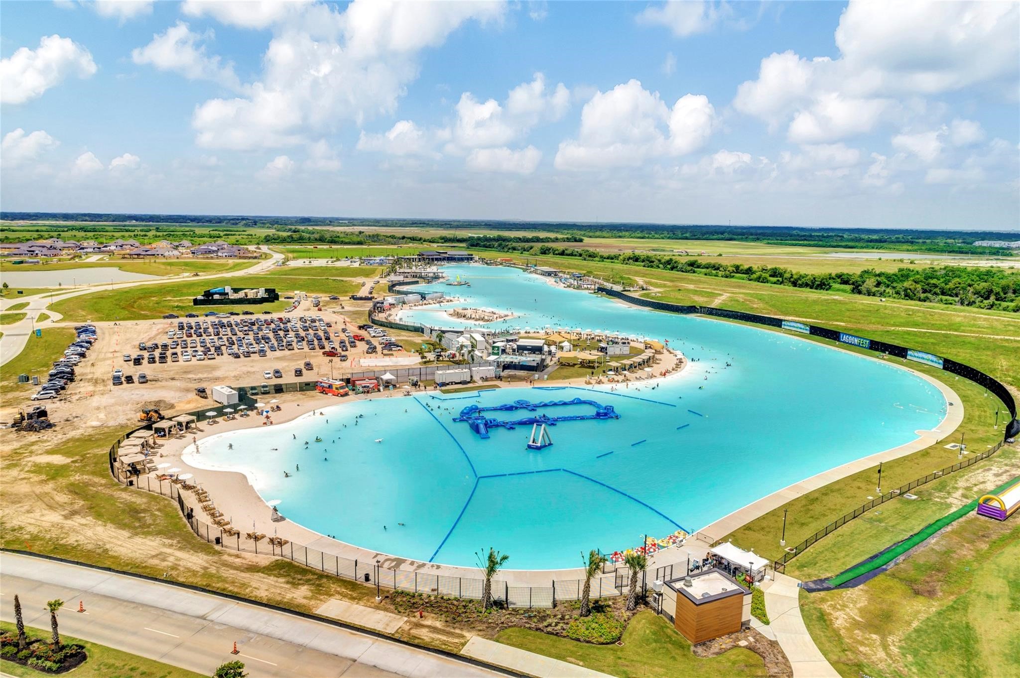 The highlight of Lago Mar is the stunning 12-acre Crystal Lagoon, offering opportunities for swimming, kayaking, paddleboarding, and relaxing by the water.