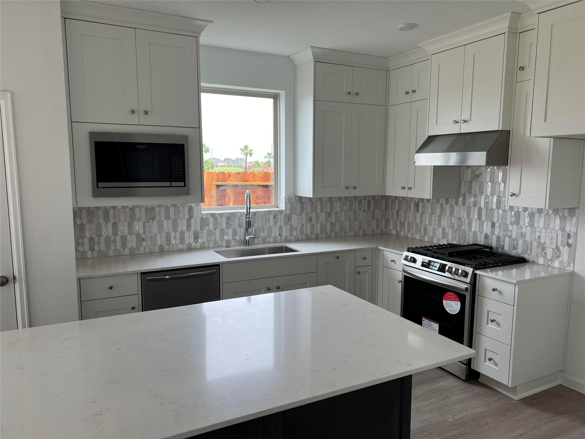 2708 Lantana Breeze Dr, Texas City, TX 77568 2708 Lantana Breeze Dr, Texas City, TX 77568