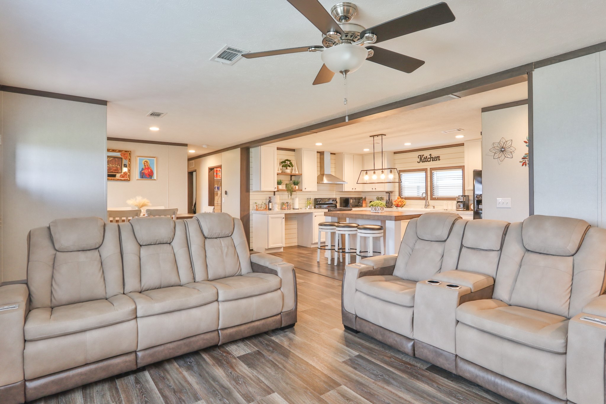 15211 Linda Lane, Santa Fe, TX 77517