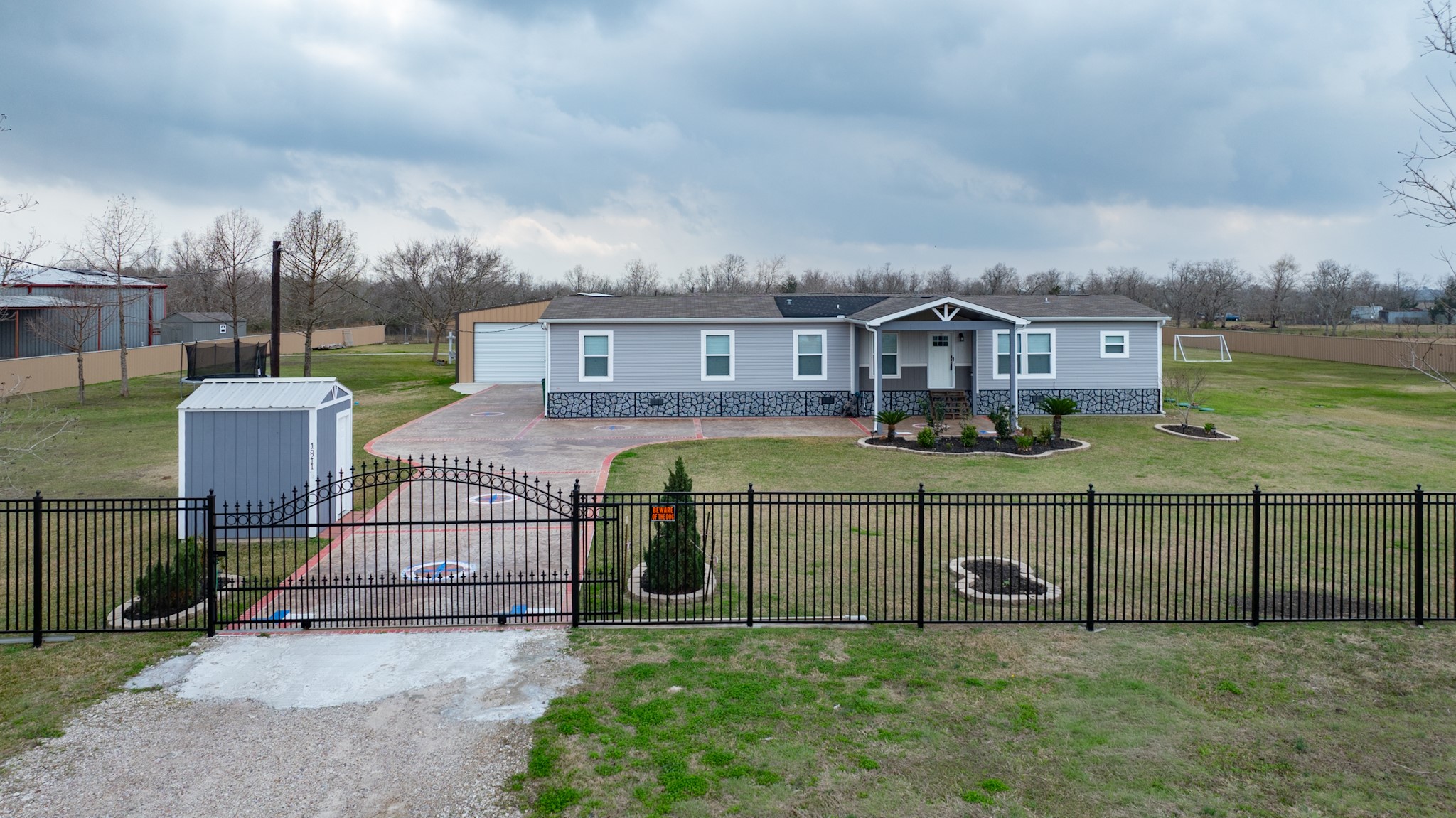 15211 Linda Lane, Santa Fe, TX 77517