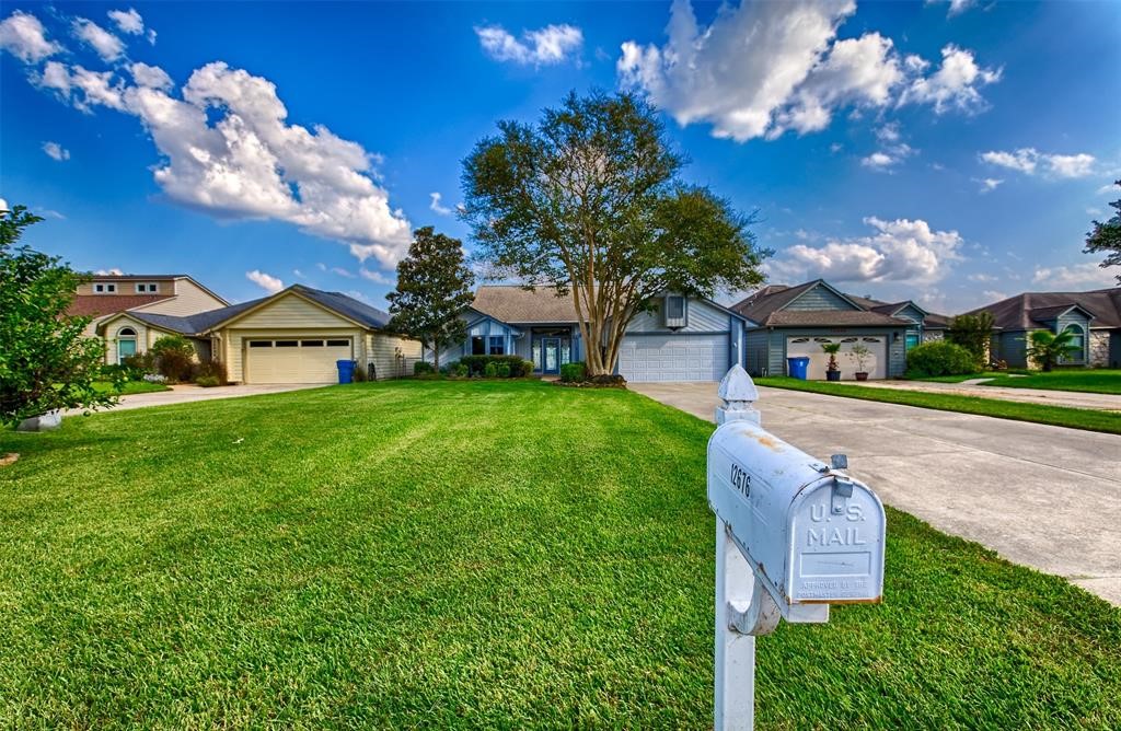 12676 Pelican Boulevard, Willis, TX 77318