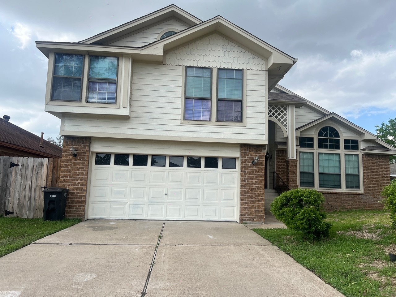 16818 Rockbend, Houston, TX 77084 16818 Rockbend, Houston, TX 77084