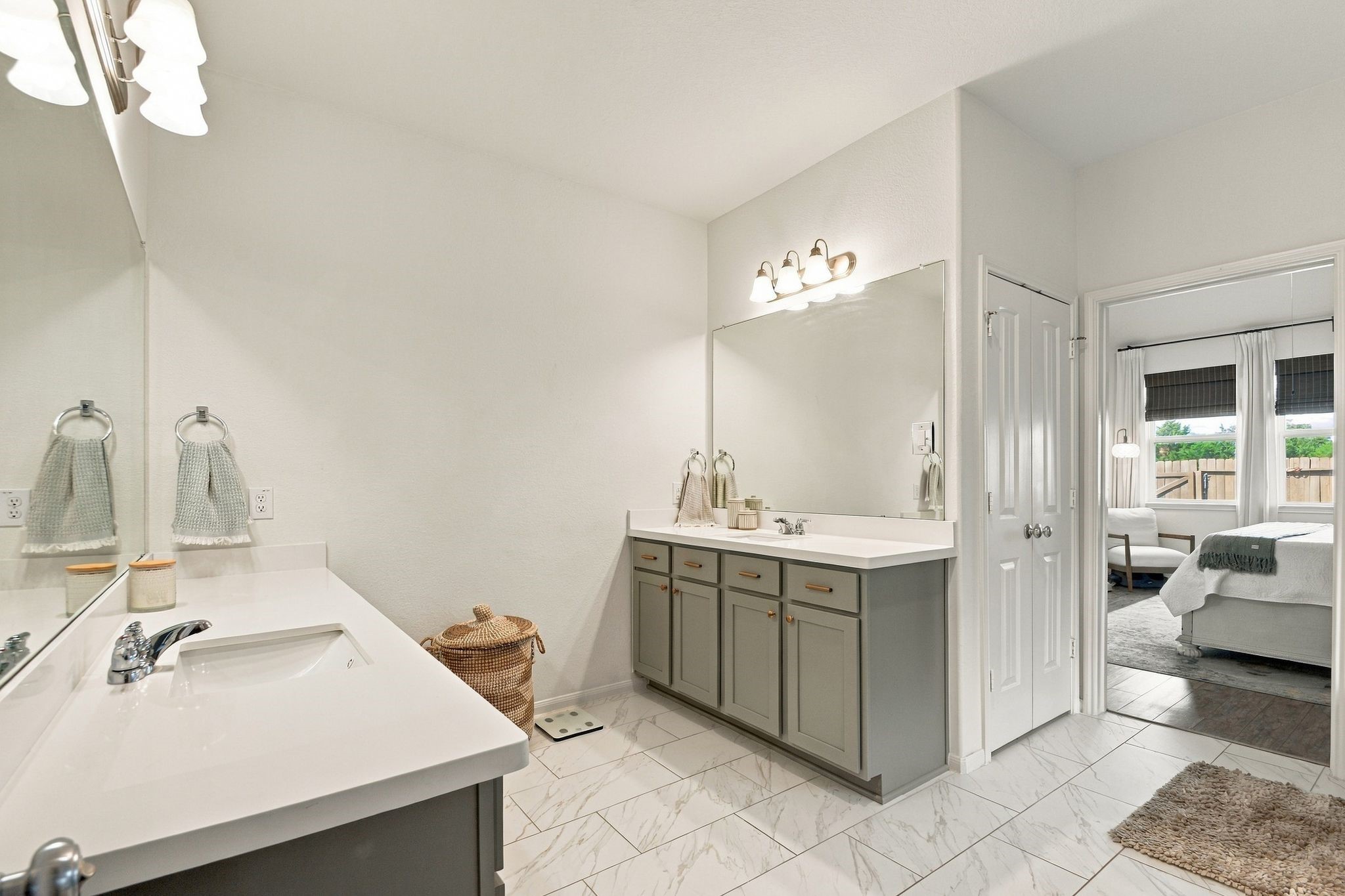 1853 Kenley Way, Alvin, TX 77511