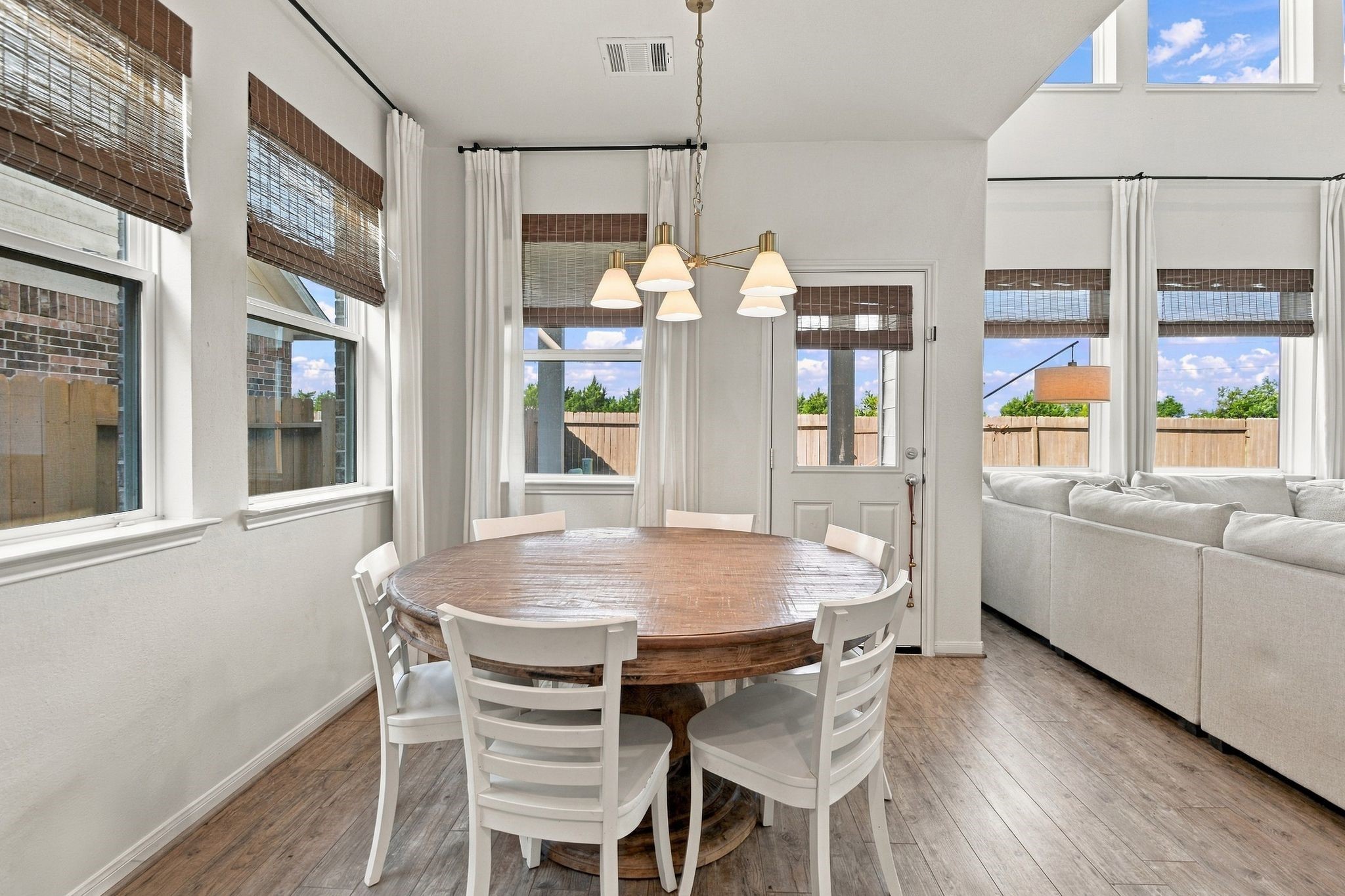 1853 Kenley Way, Alvin, TX 77511