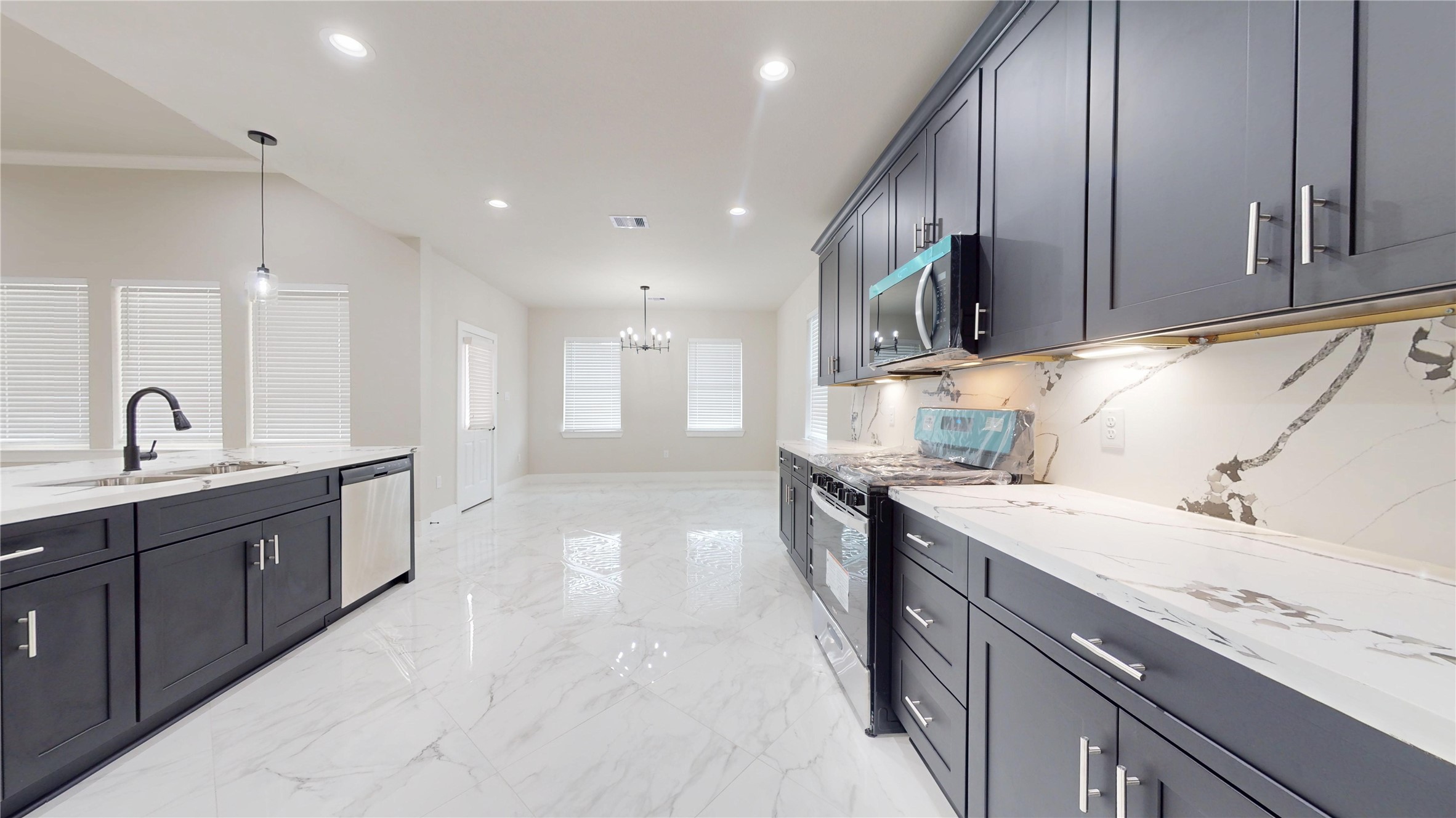 5411 Oak Cove Drive, Houston, TX 77091