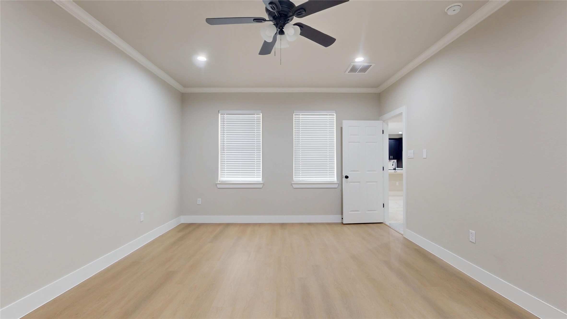 5411 Oak Cove Drive, Houston, TX 77091