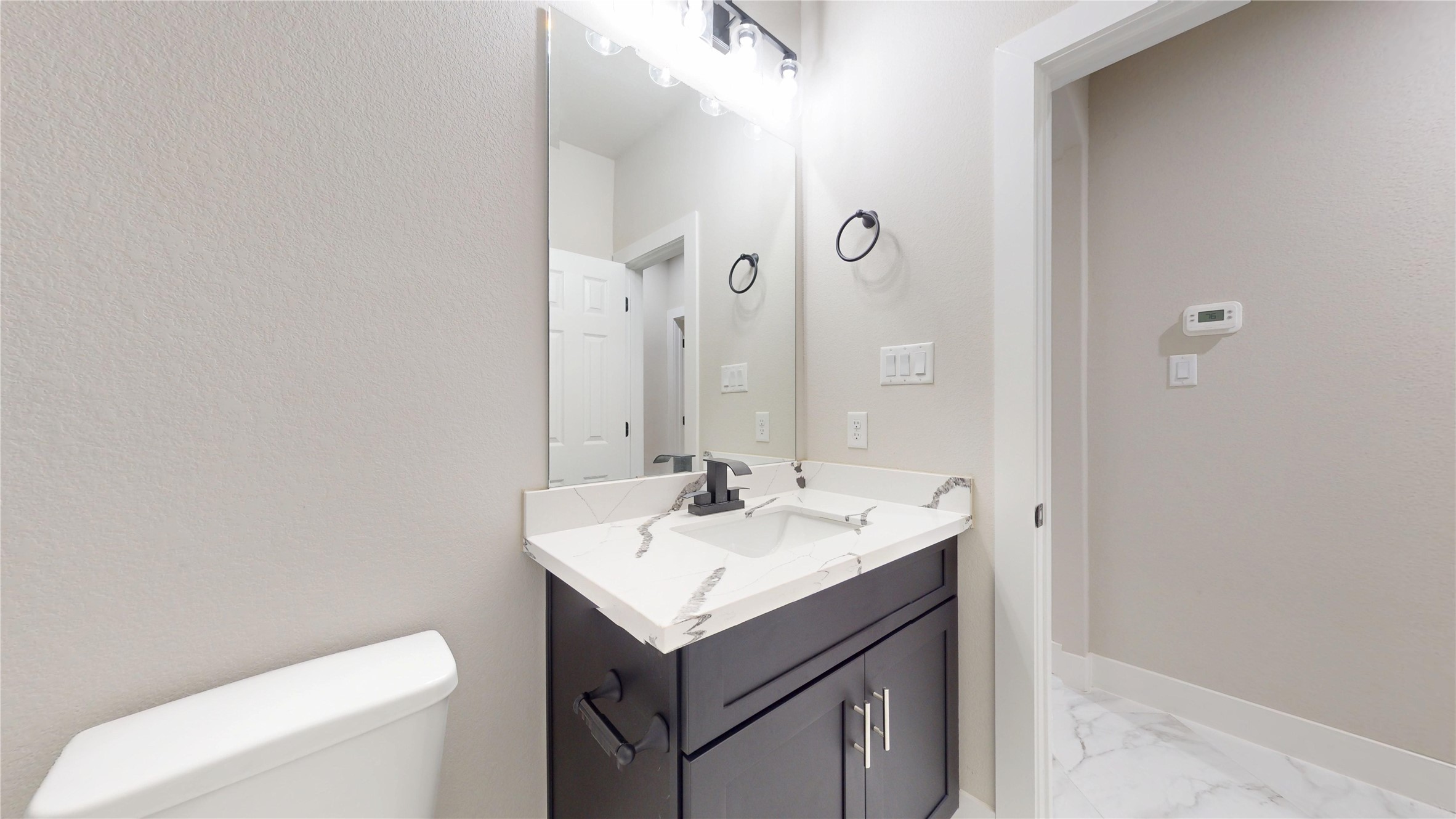 2ND BATHROOM