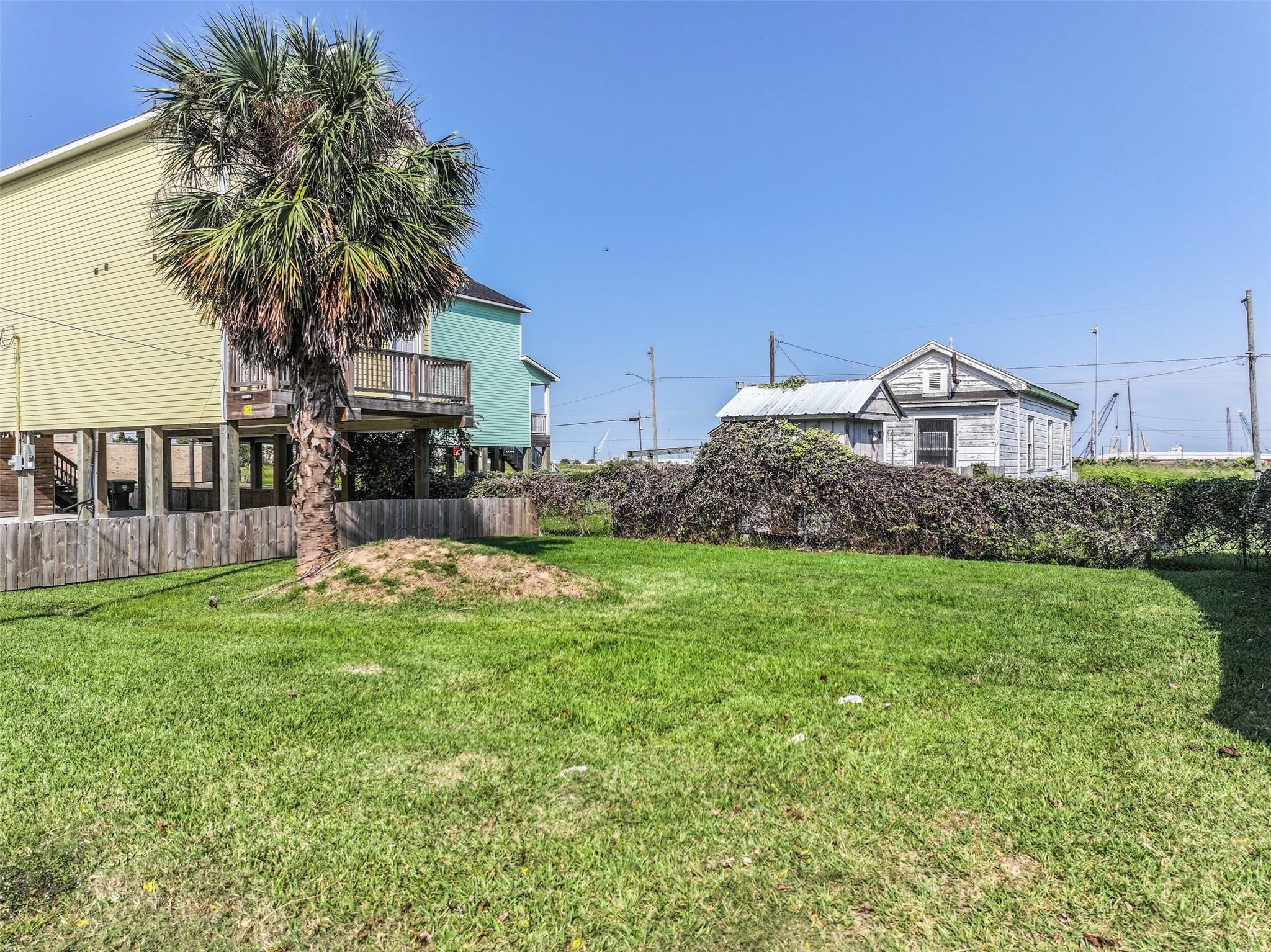 3721 Church Street, Galveston, TX 77550