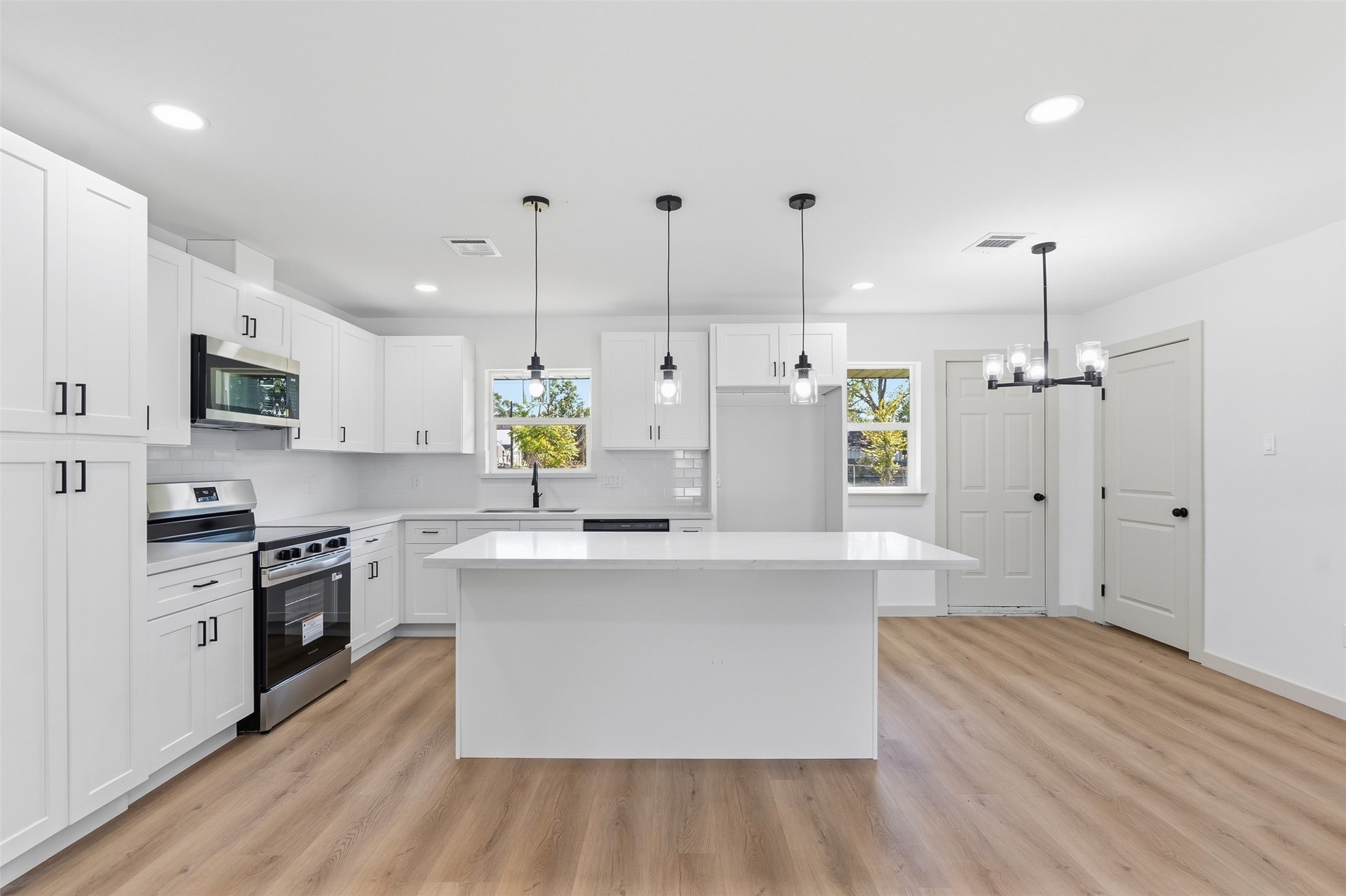 914 Gary Avenue, Pasadena, TX 77502