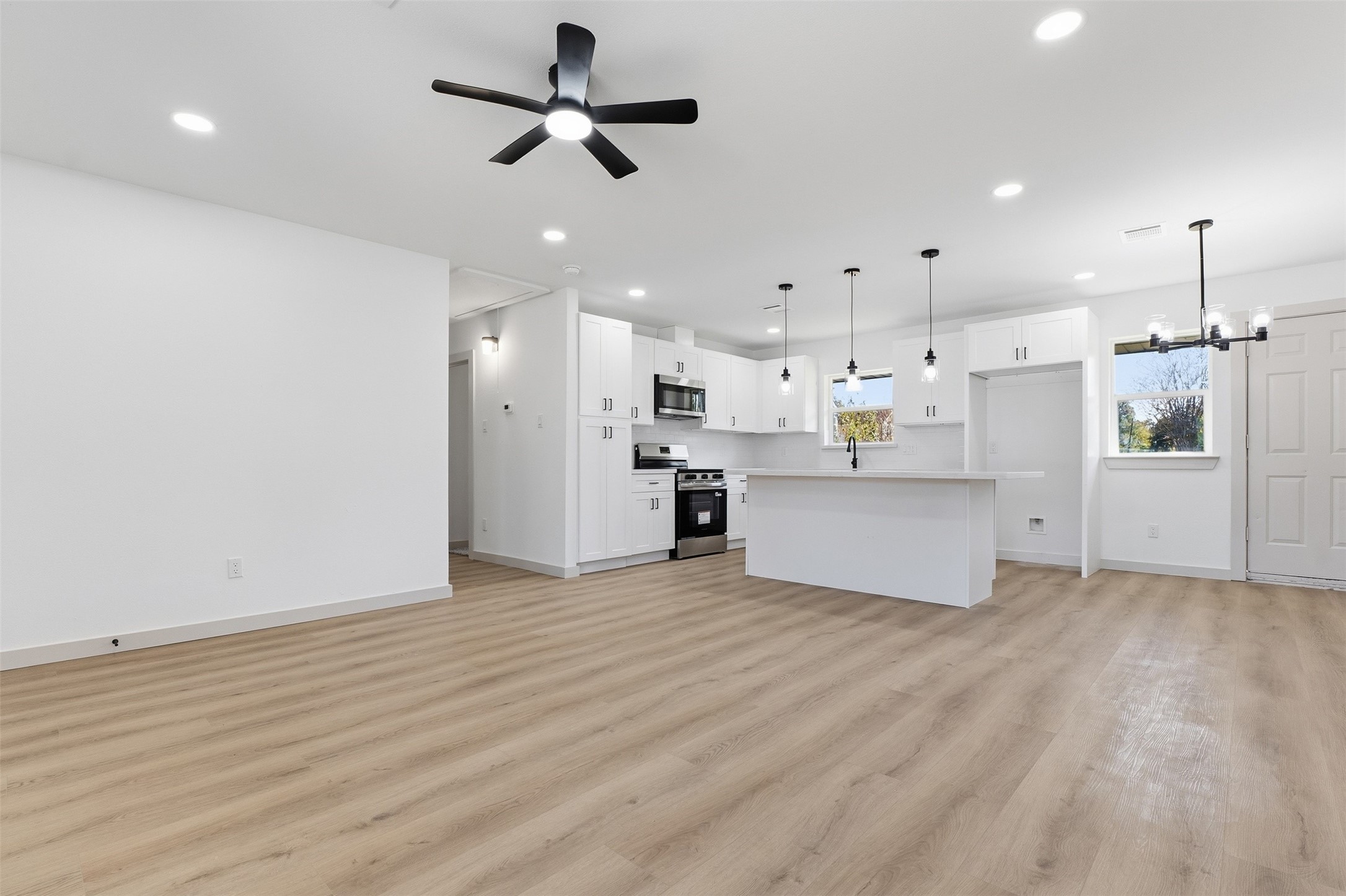 914 Gary Avenue, Pasadena, TX 77502