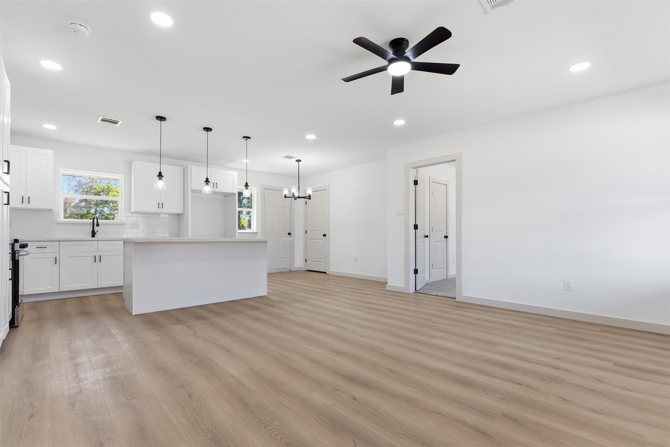 914 Gary Avenue, Pasadena, TX 77502