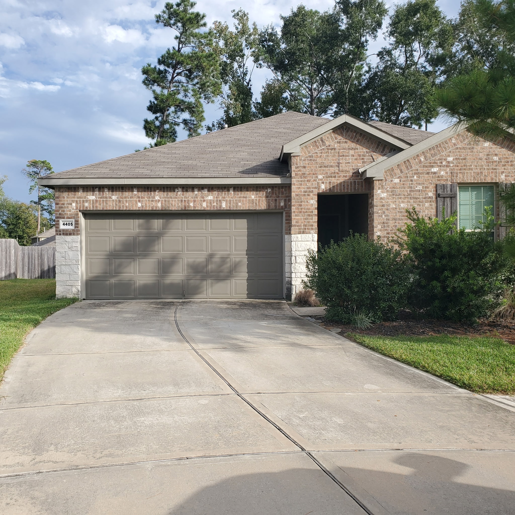 4405 Longleaf Timbers Court, Conroe, TX 77304
