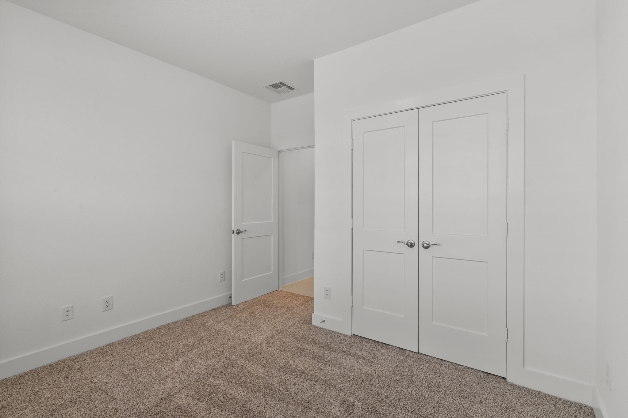 Photos are REPRESENTATIVE of the home /floor plan and are NOT of the actual home.  Selections, features, and room options vary.