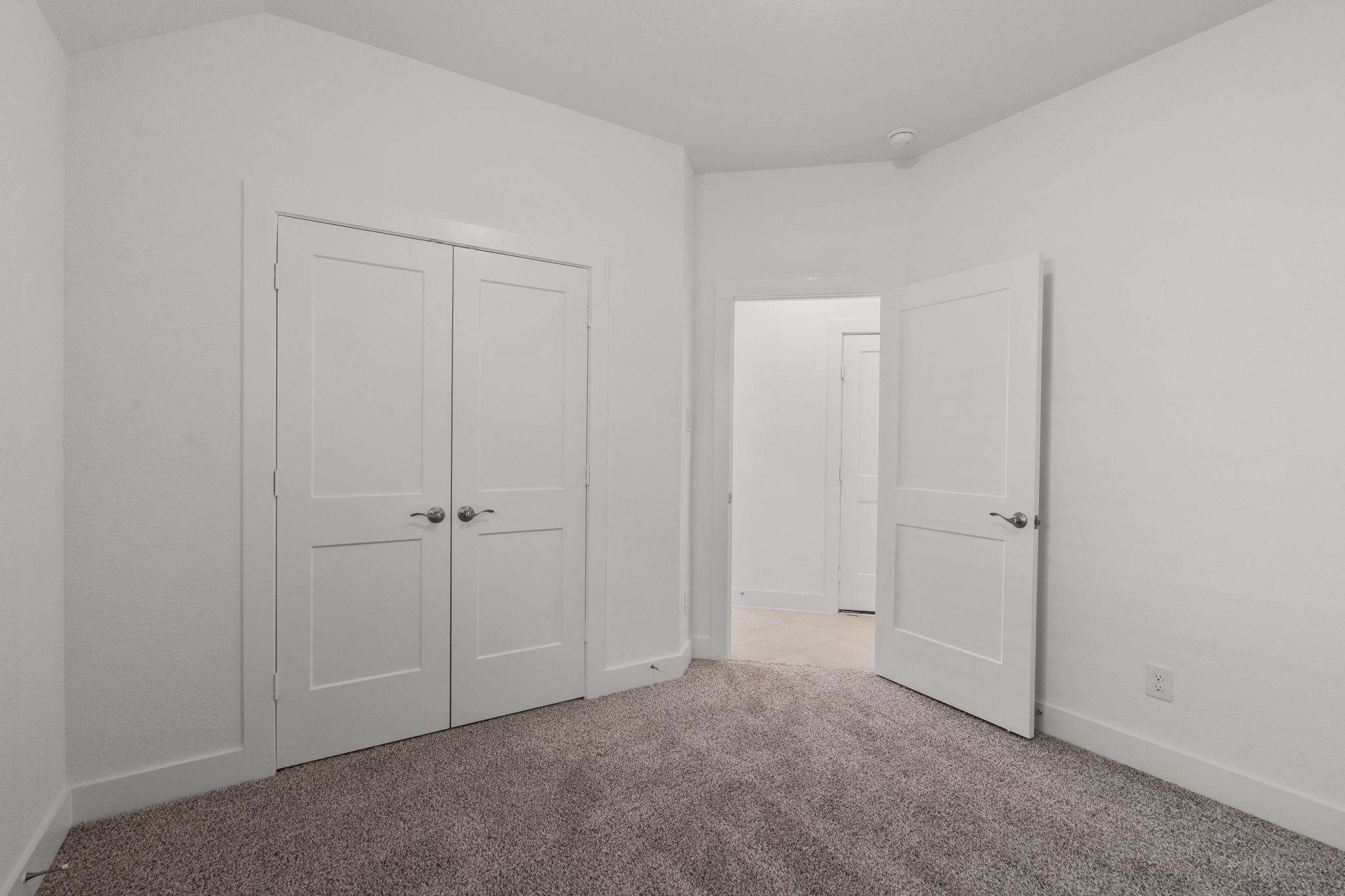 Photos are REPRESENTATIVE of the home /floor plan and are NOT of the actual home.  Selections, features, and room options vary.