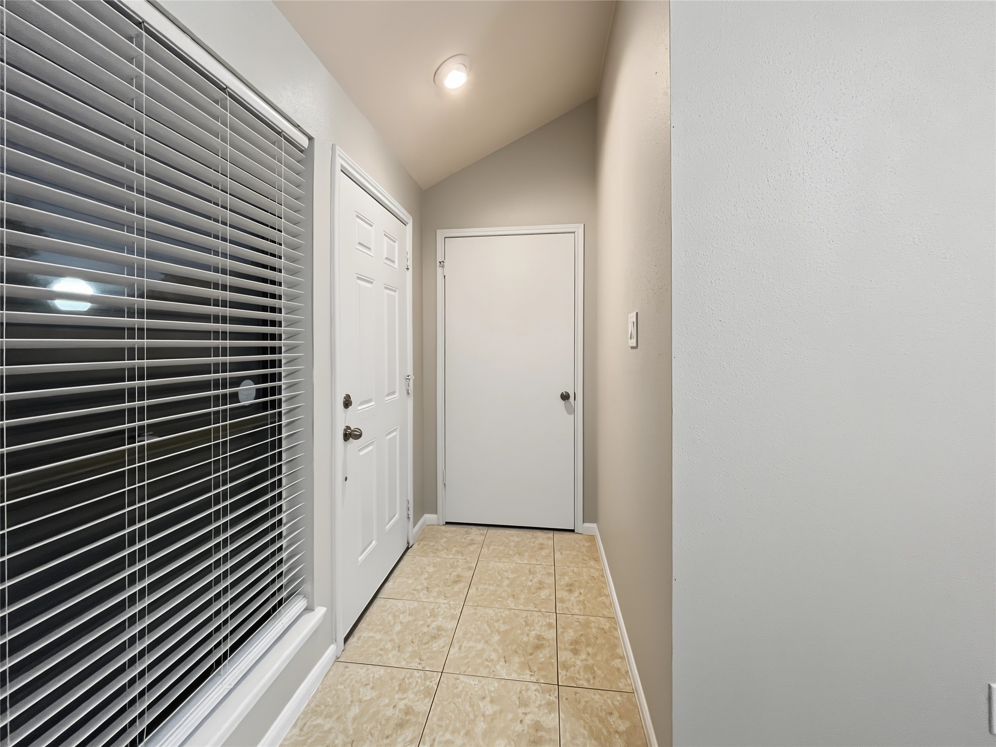 View of the cozy foyer in this beautiful house. View of the cozy foyer in this beautiful house.