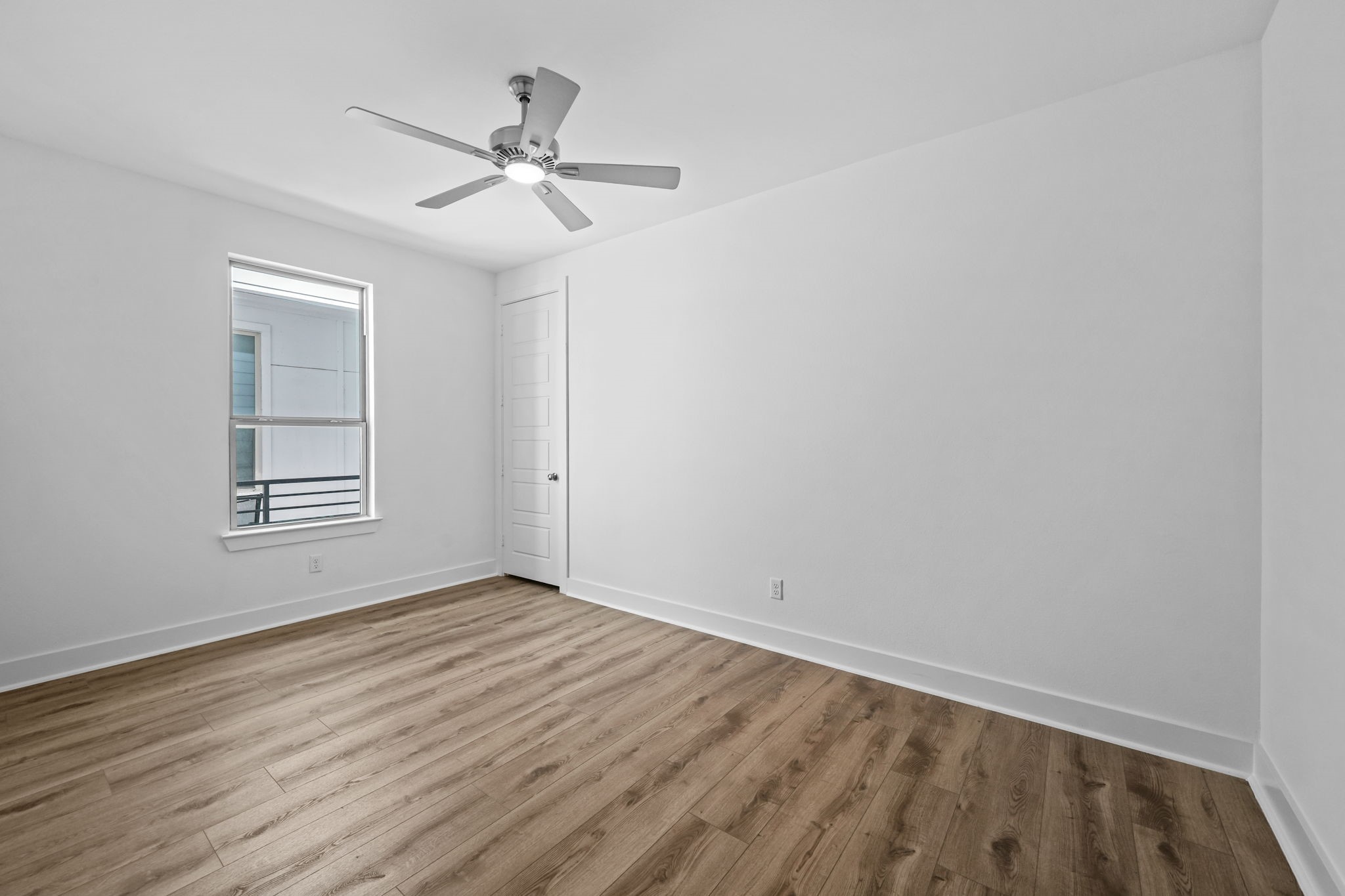 5612 Savyon Drive, Houston, TX 77091