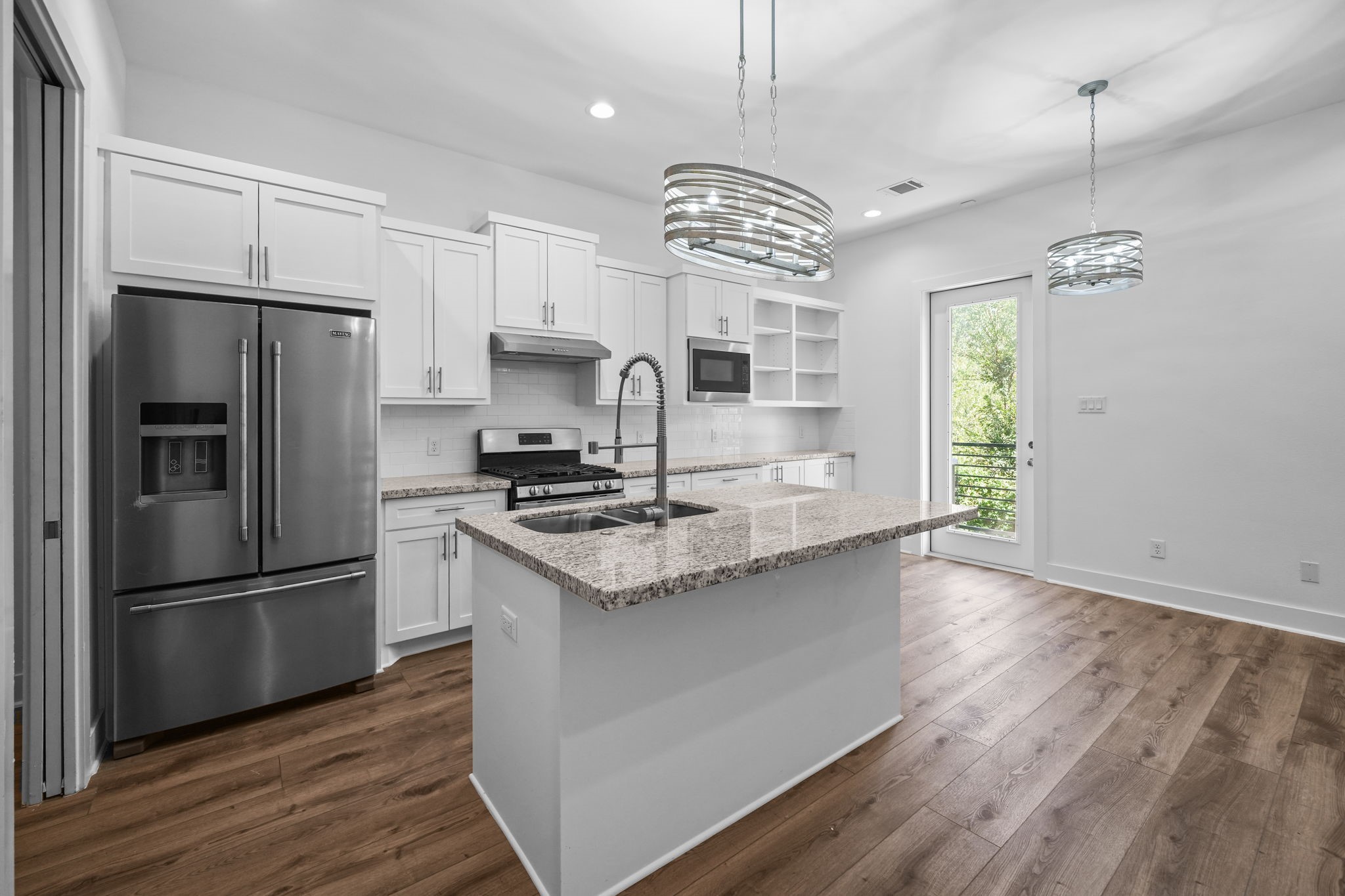 5612 Savyon Drive, Houston, TX 77091 5612 Savyon Drive, Houston, TX 77091