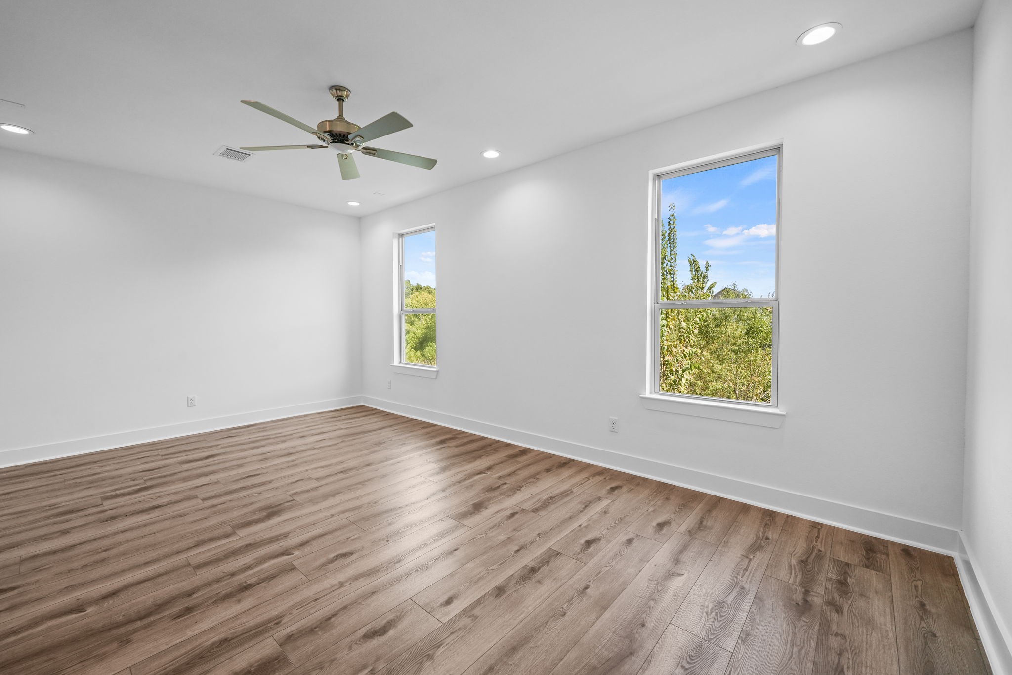 5612 Savyon Drive, Houston, TX 77091