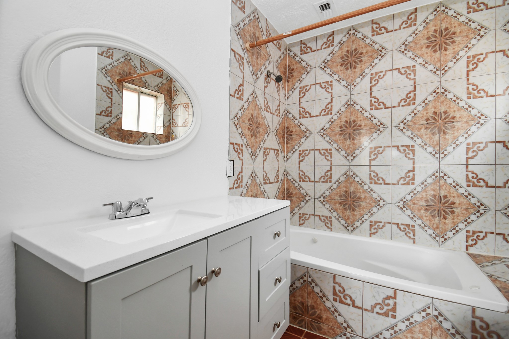10131 Kent Towne Ln, Sugar Land, TX 77498