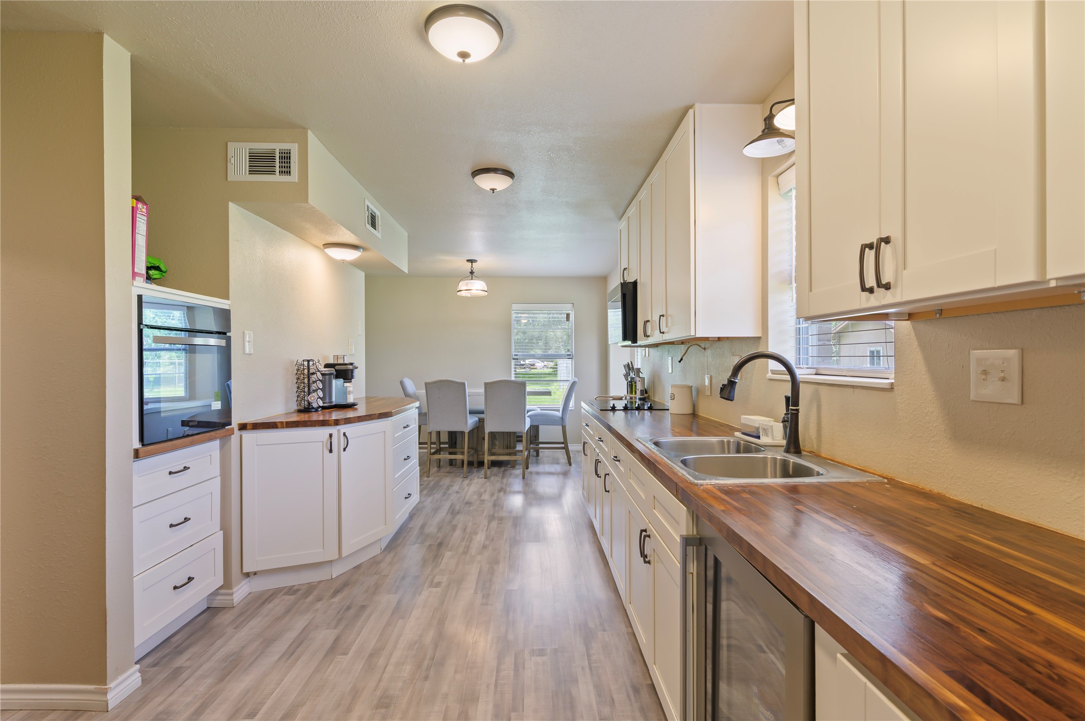 1925 Avenue L, Santa Fe, TX 77510