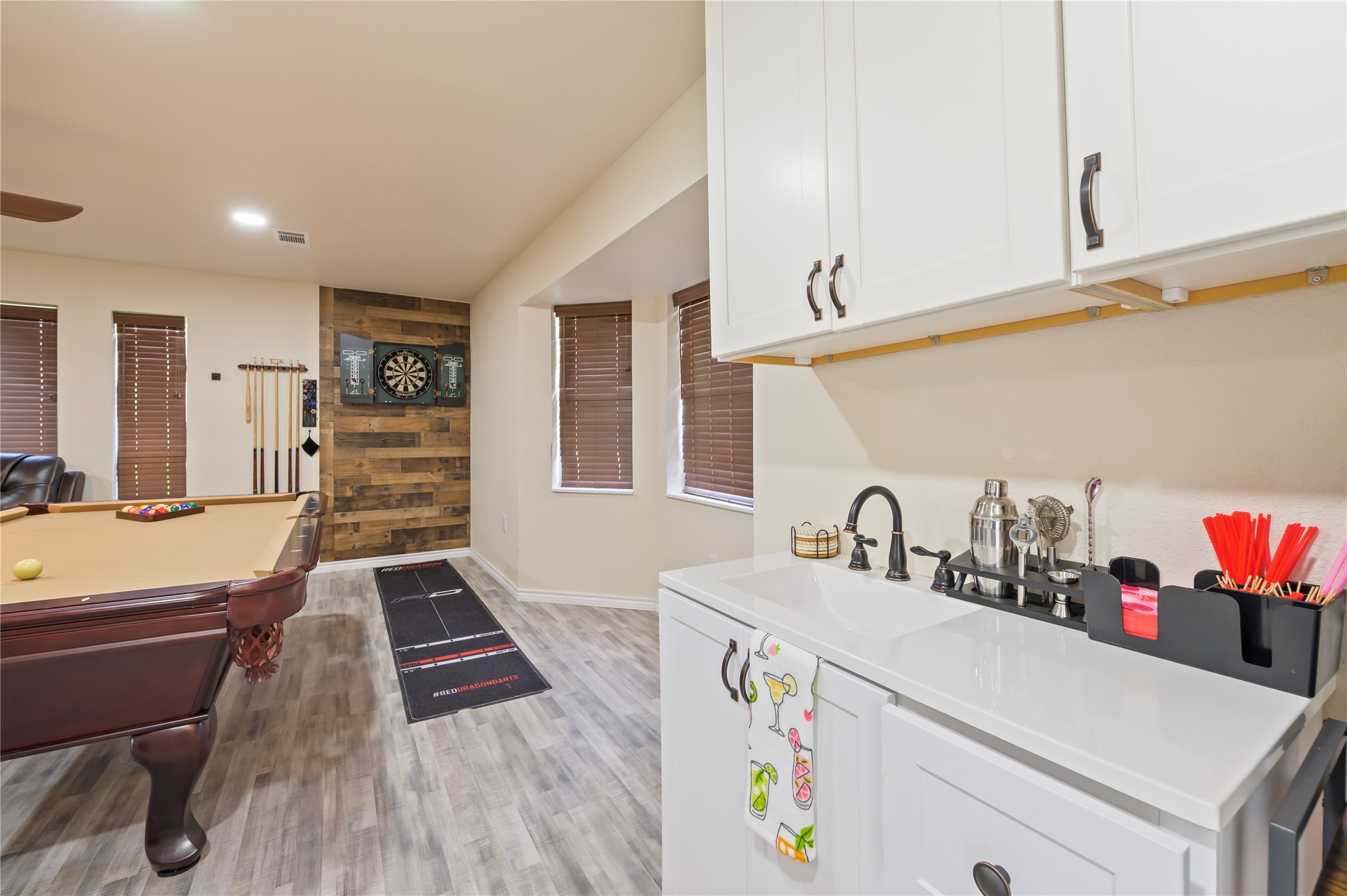 1925 Avenue L, Santa Fe, TX 77510