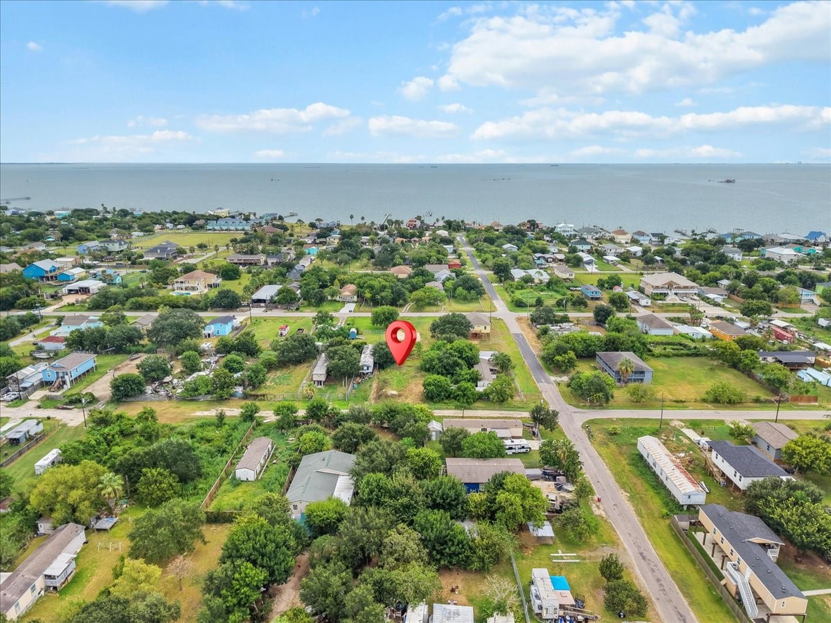 Aerial view showcasing the propertys San Leon location. Aerial view showcasing the propertys San Leon location.