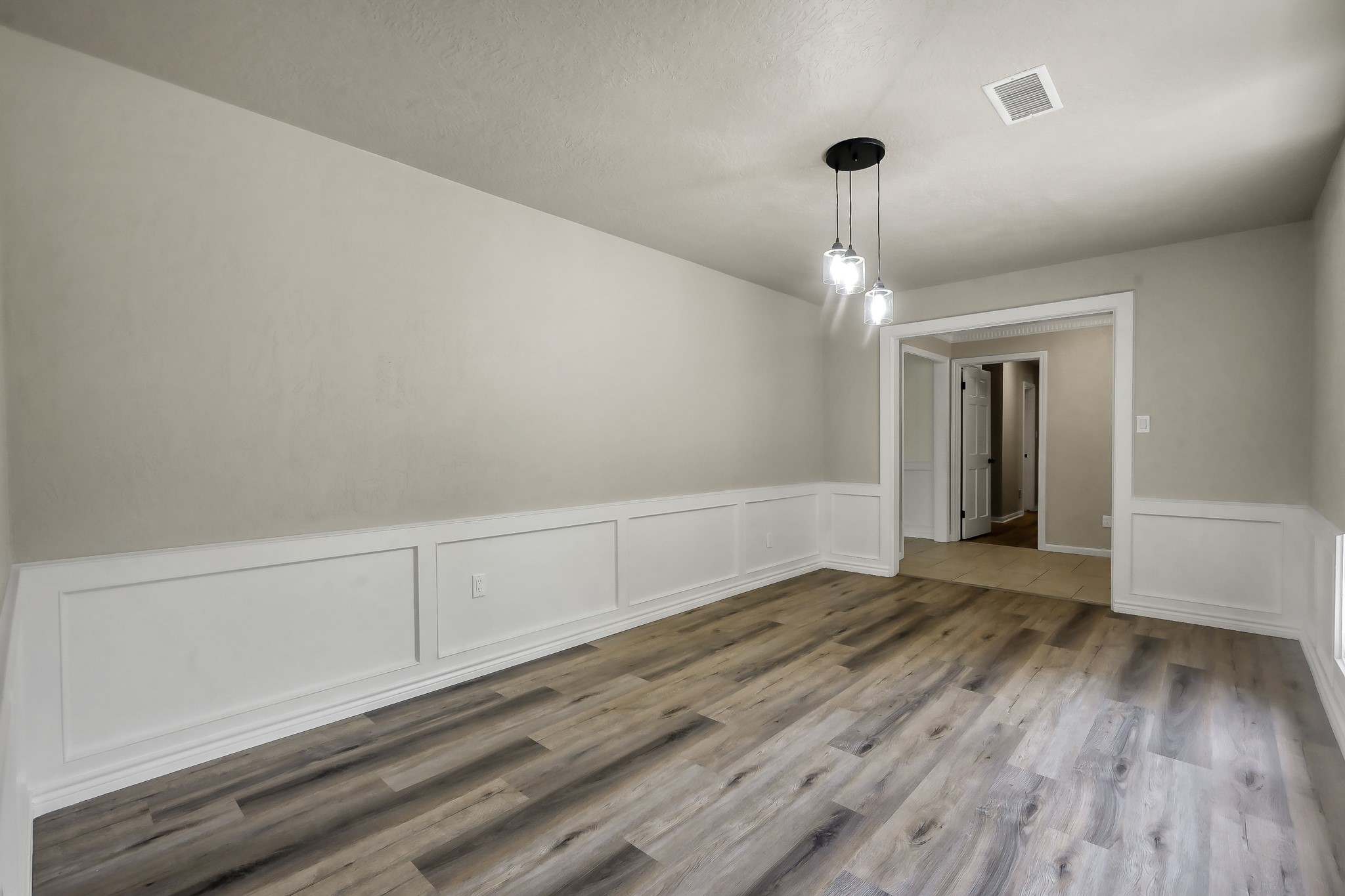 88 April Wind Drive S, Conroe, TX 77356