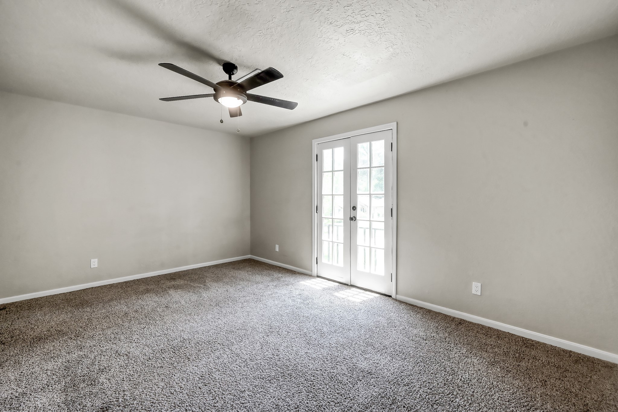 88 April Wind Drive S, Conroe, TX 77356