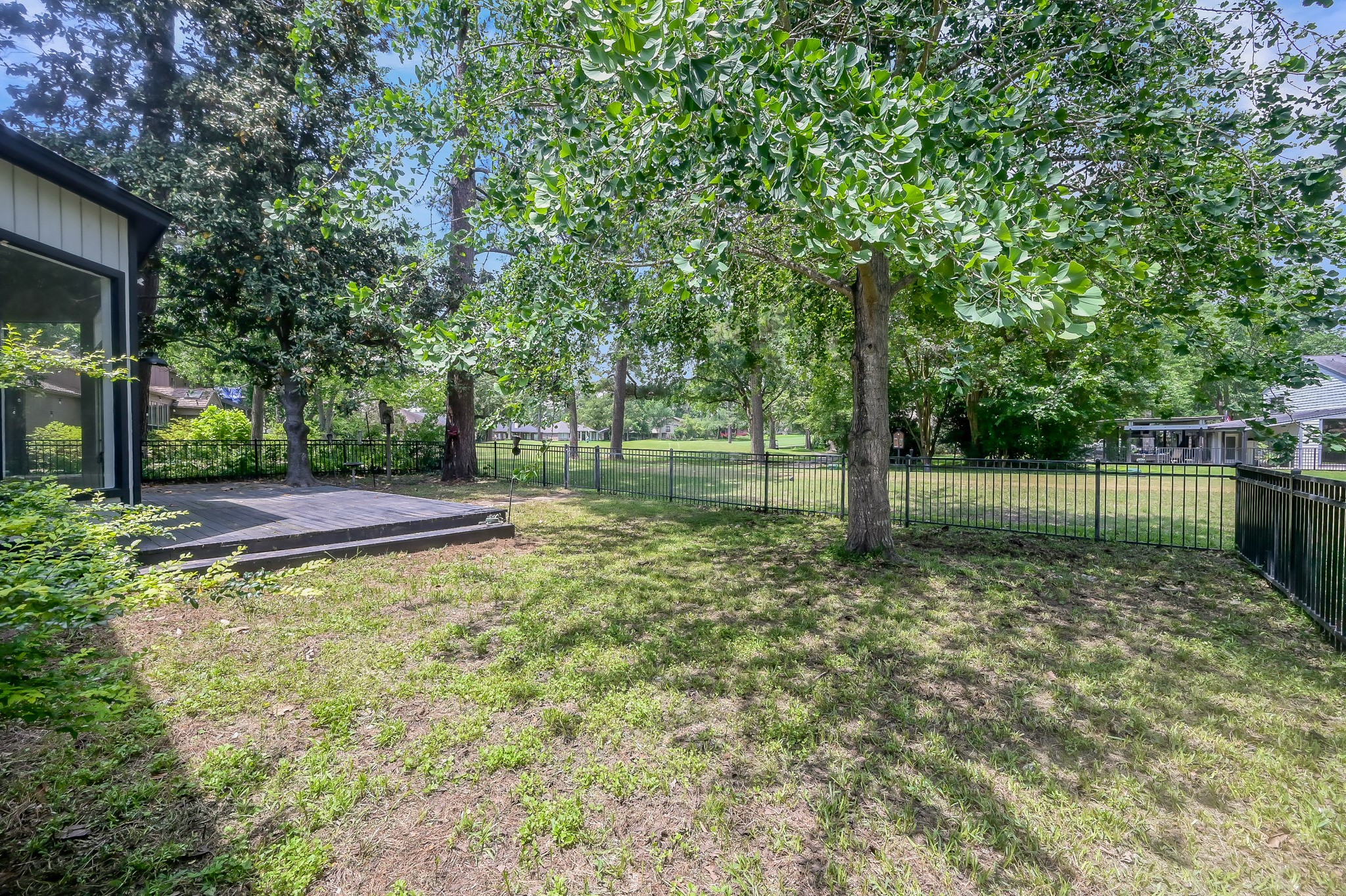 88 April Wind Drive S, Conroe, TX 77356