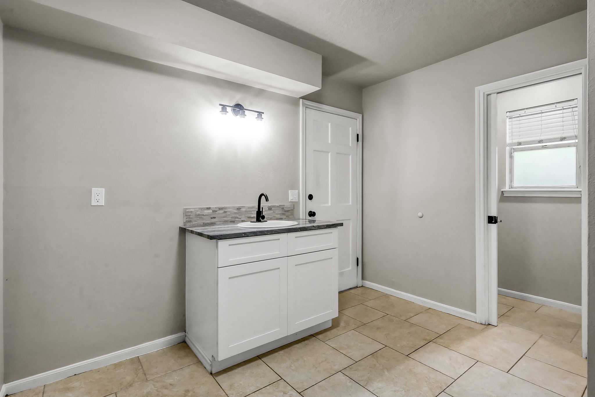 88 April Wind Drive S, Conroe, TX 77356