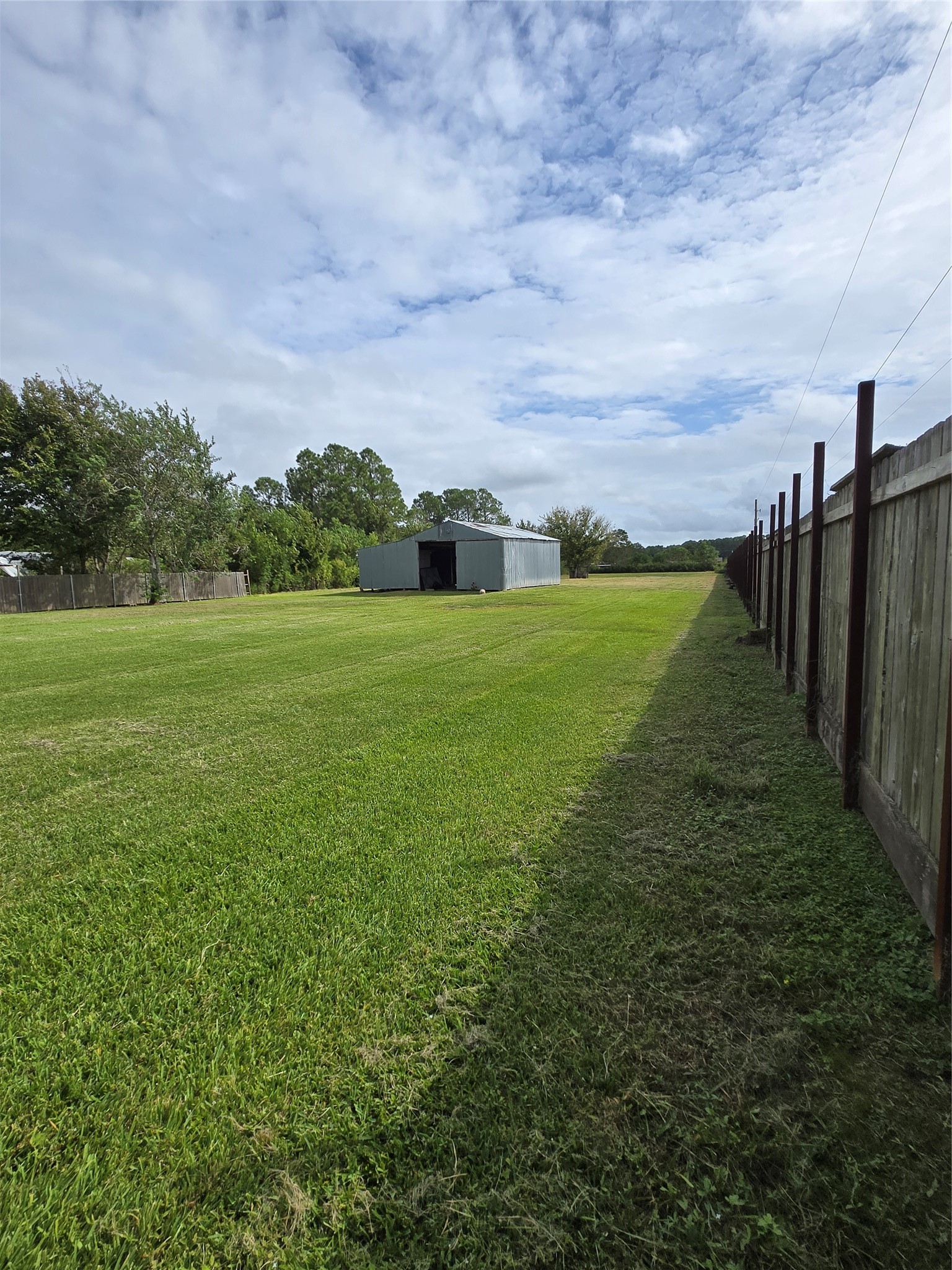 7317 Avenue L, Santa Fe, TX 77510