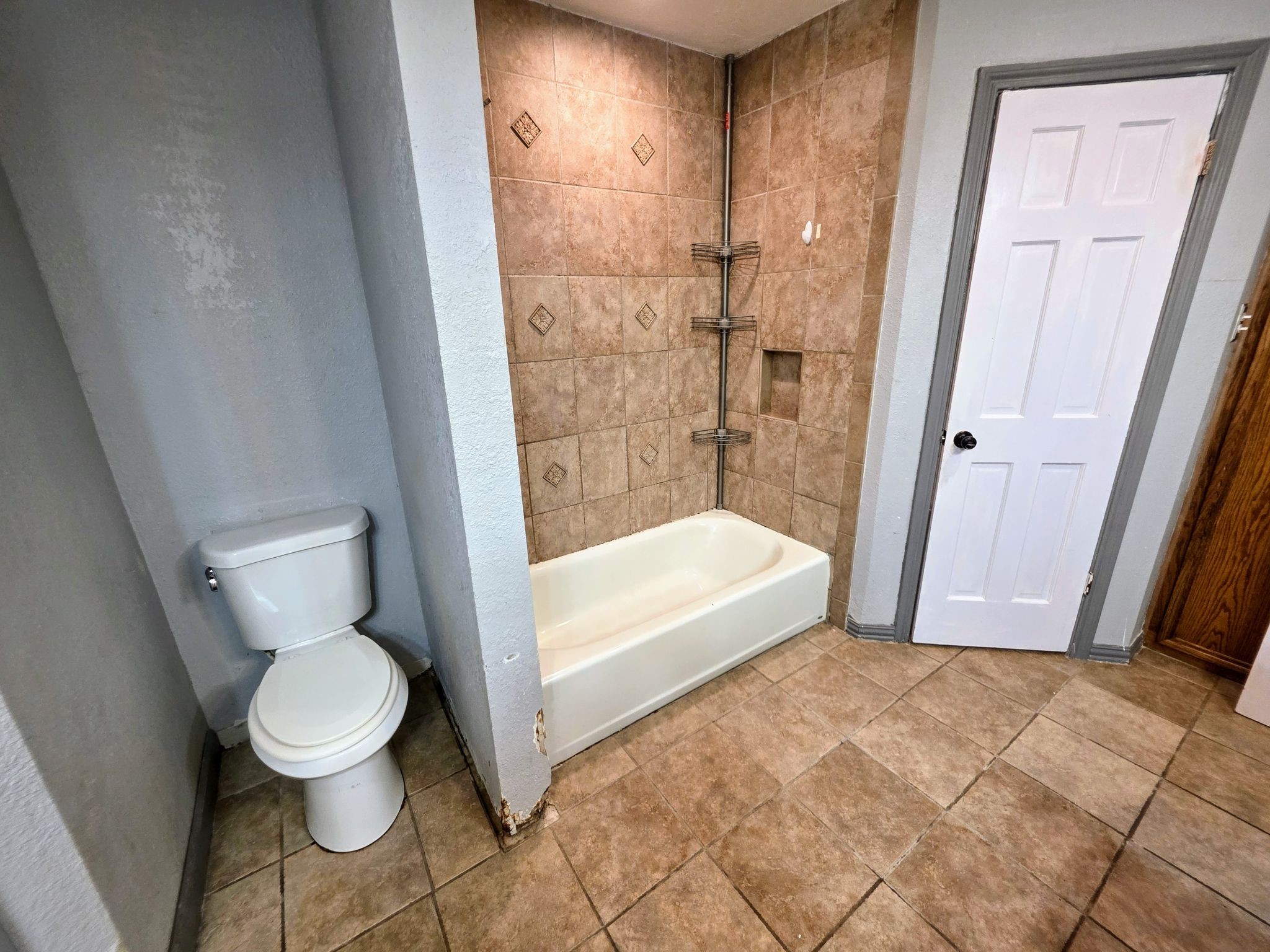 2714 Westfield Street, Alvin, TX 77511