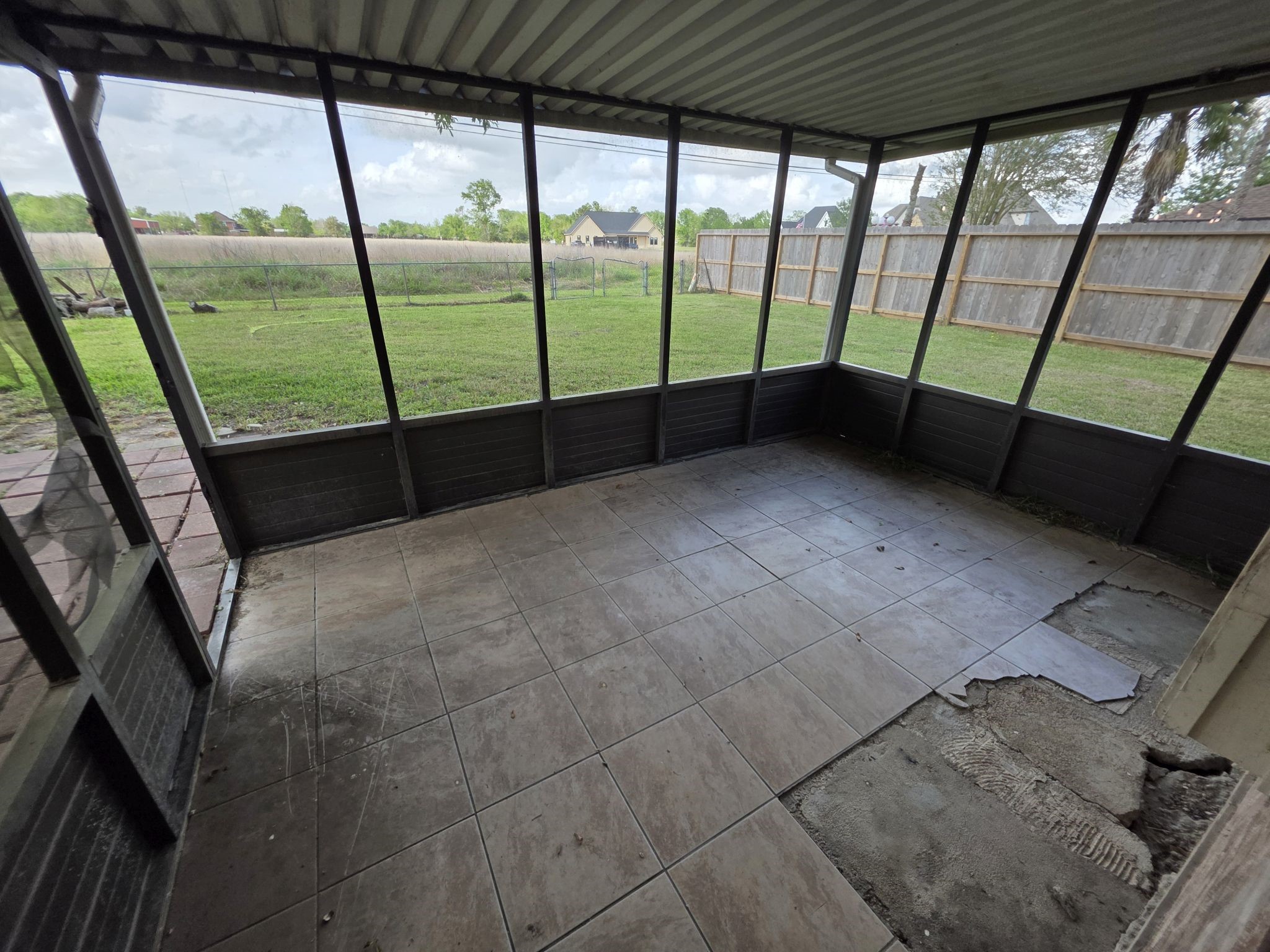2714 Westfield Street, Alvin, TX 77511