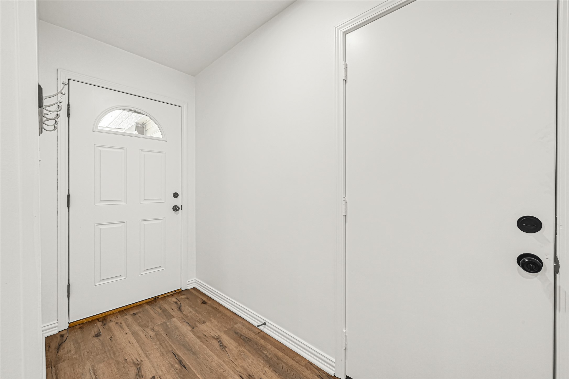 Entry way by main door Entry way by main door